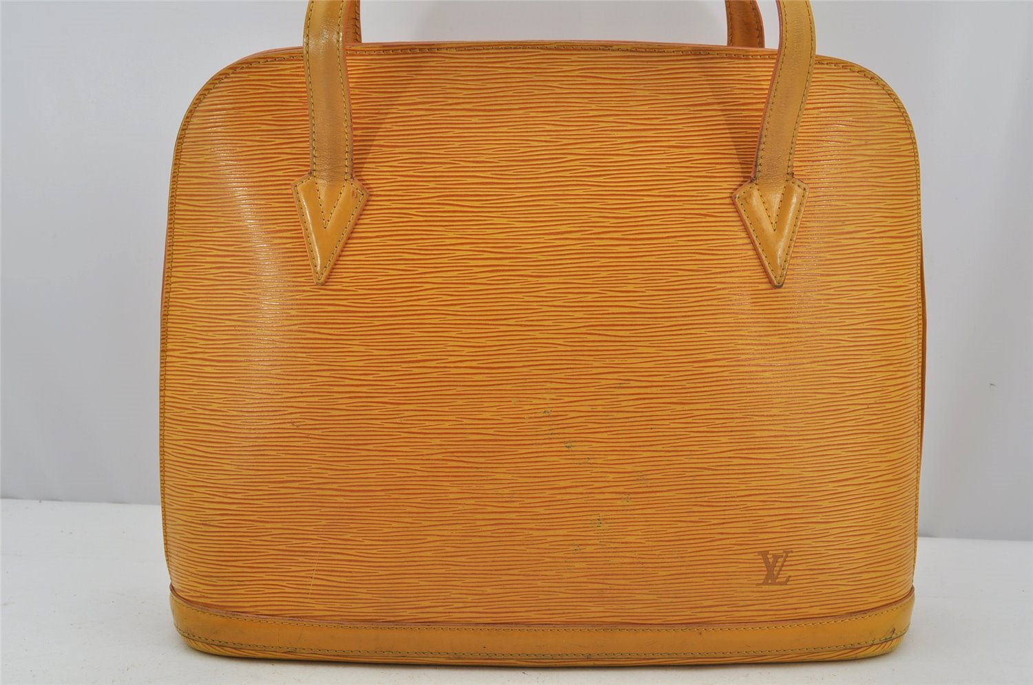Authentic Louis Vuitton Epi Lussac Shoulder Tote Bag Yellow M52289 LV 3451J