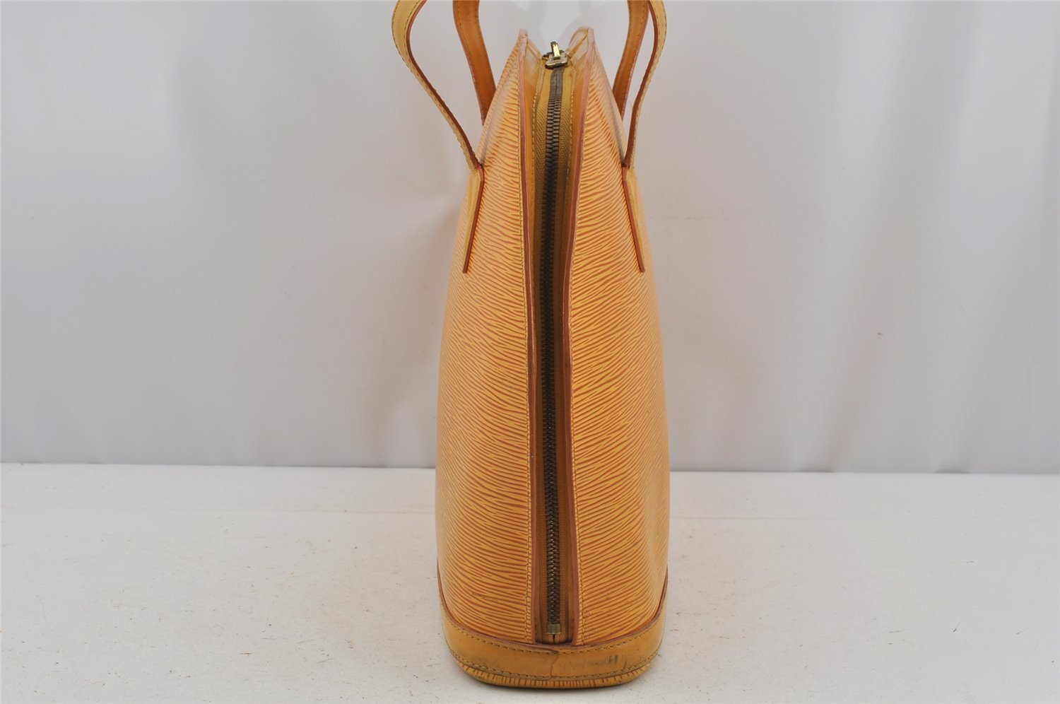 Authentic Louis Vuitton Epi Lussac Shoulder Tote Bag Yellow M52289 LV 3451J