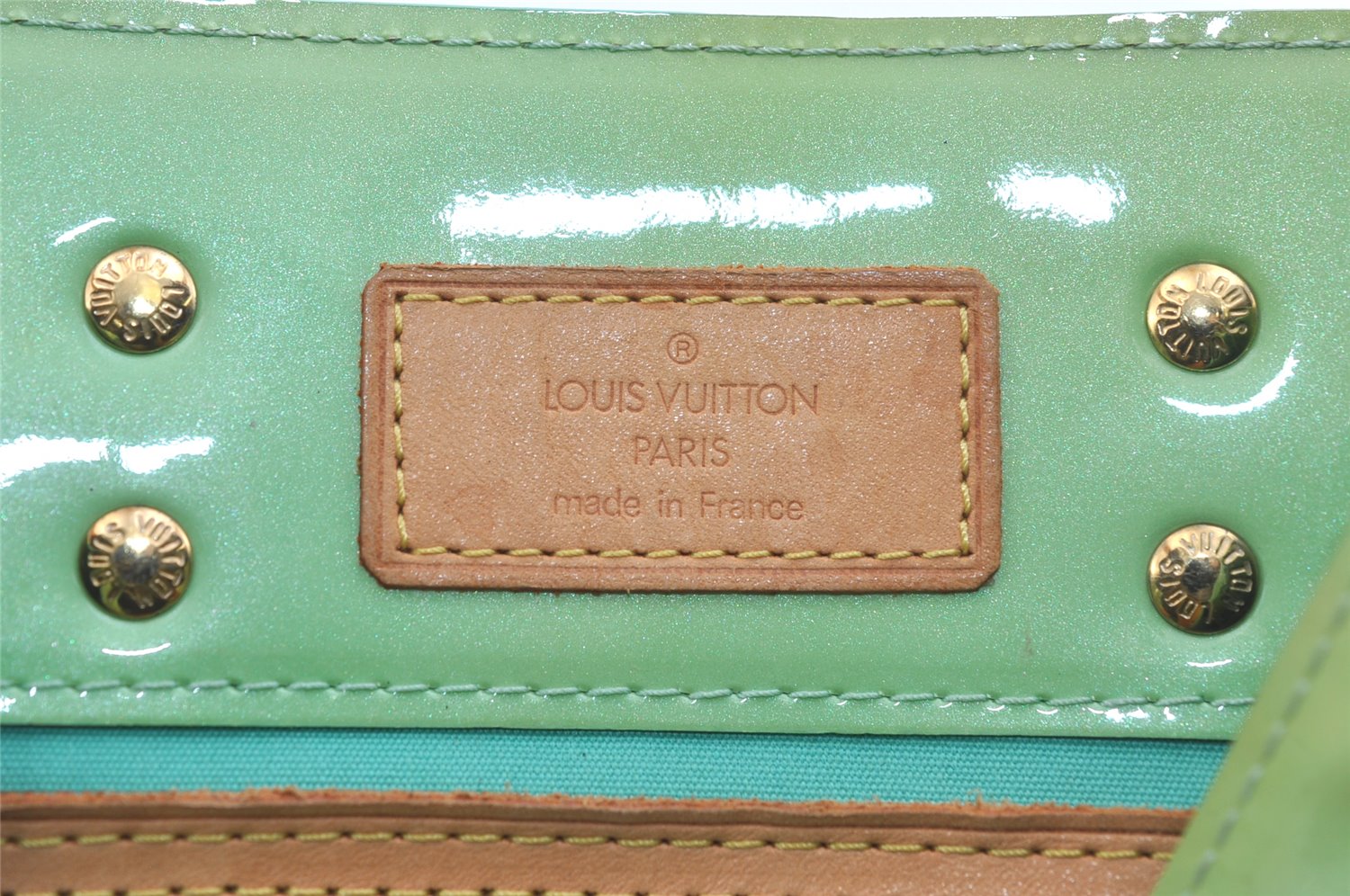 Authentic Louis Vuitton Vernis Reade PM Hand Bag Light Green M91307 LV 3463K