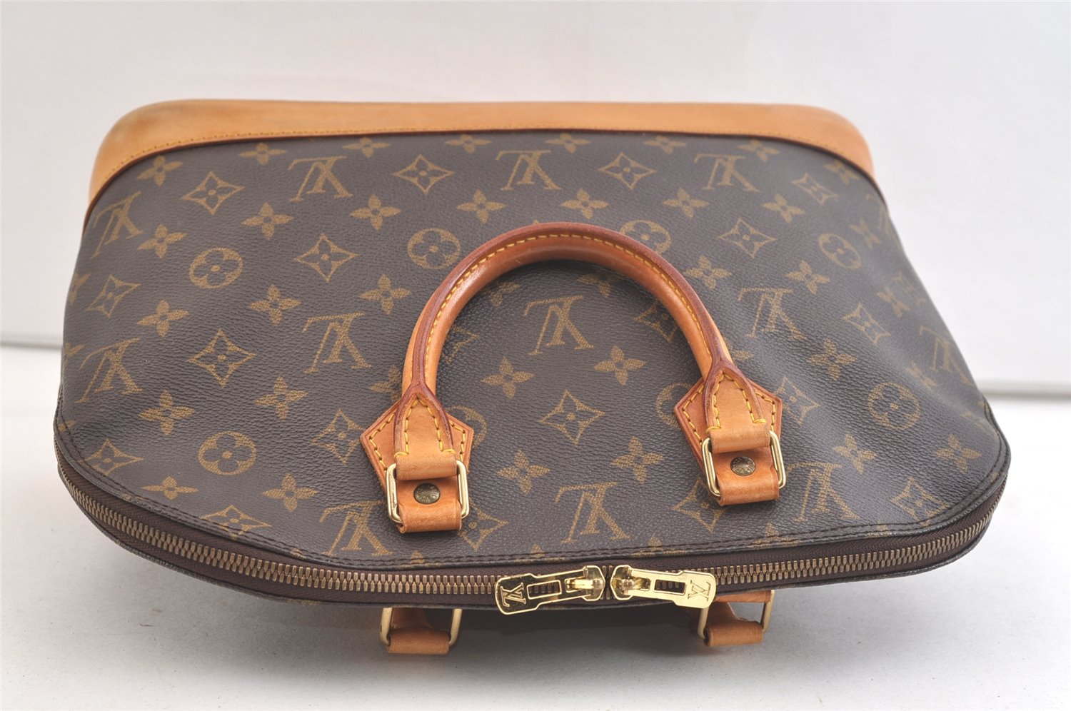 Authentic Louis Vuitton Monogram Alma Hand Bag Purse M51130 LV 3466K