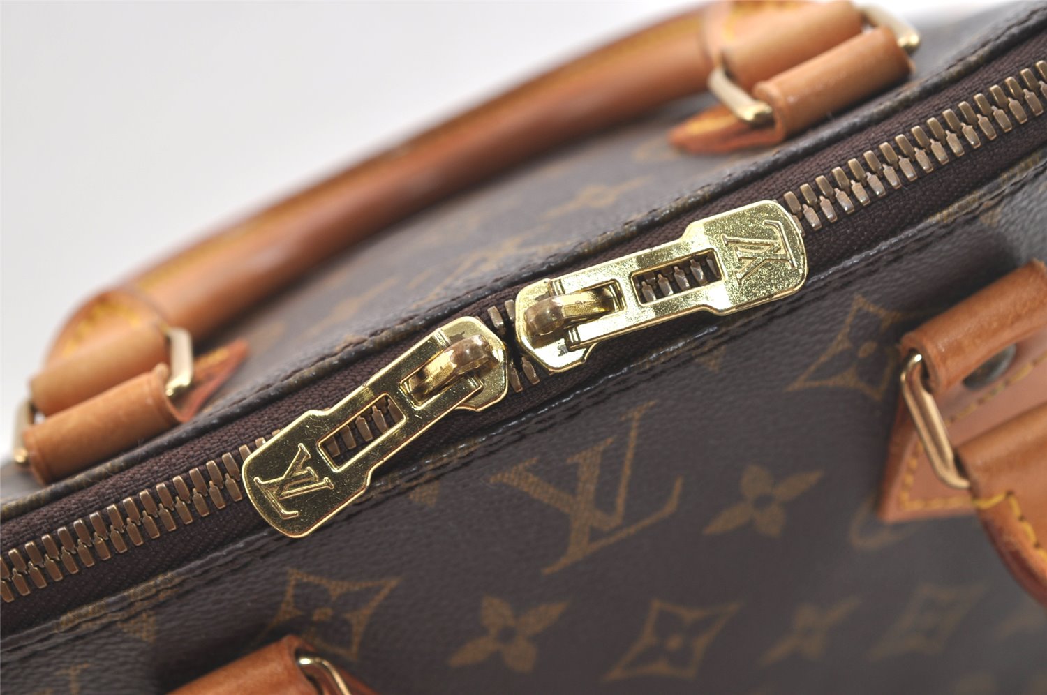 Authentic Louis Vuitton Monogram Alma Hand Bag Purse M51130 LV 3466K