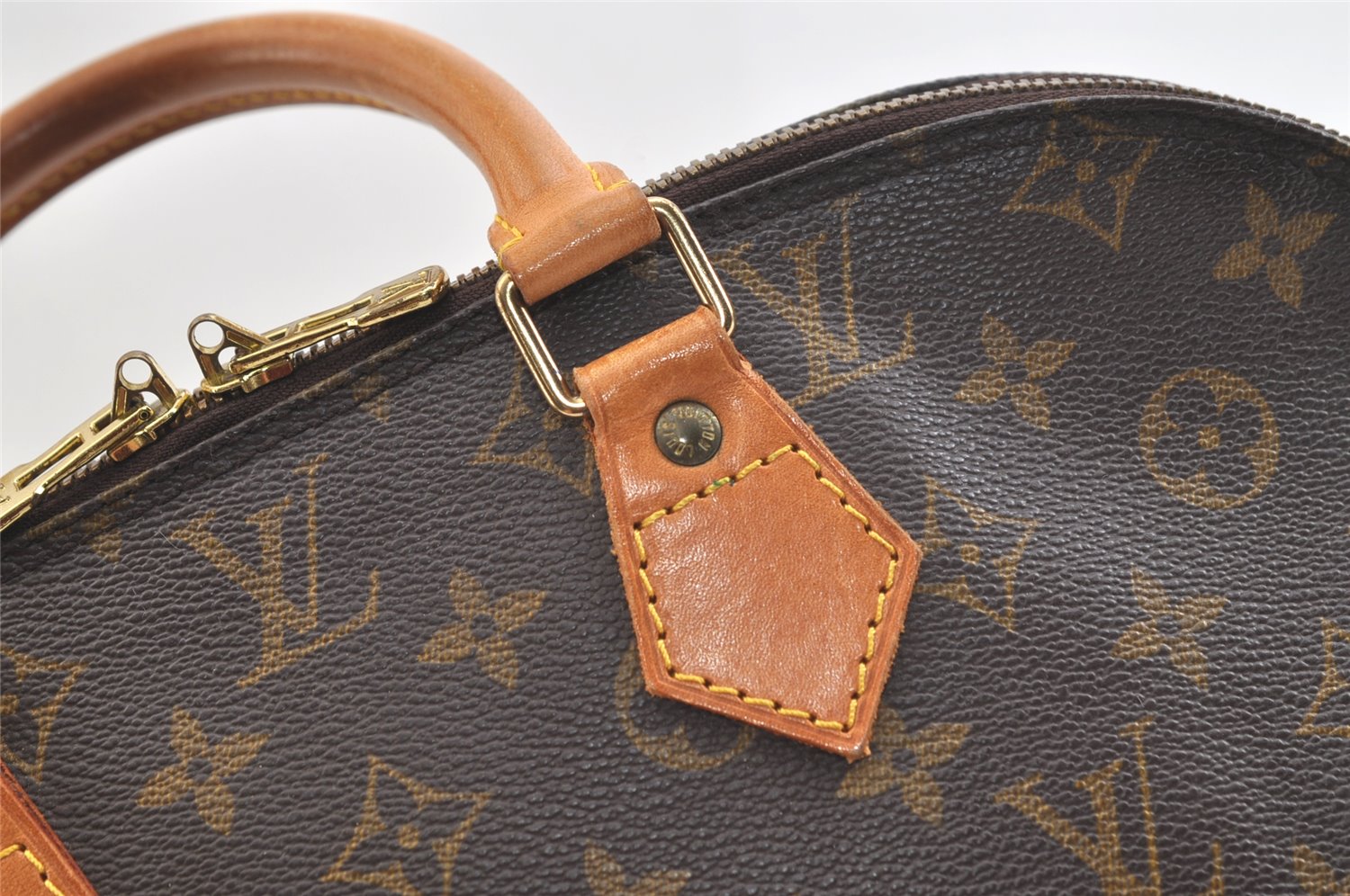 Authentic Louis Vuitton Monogram Alma Hand Bag Purse M51130 LV 3466K