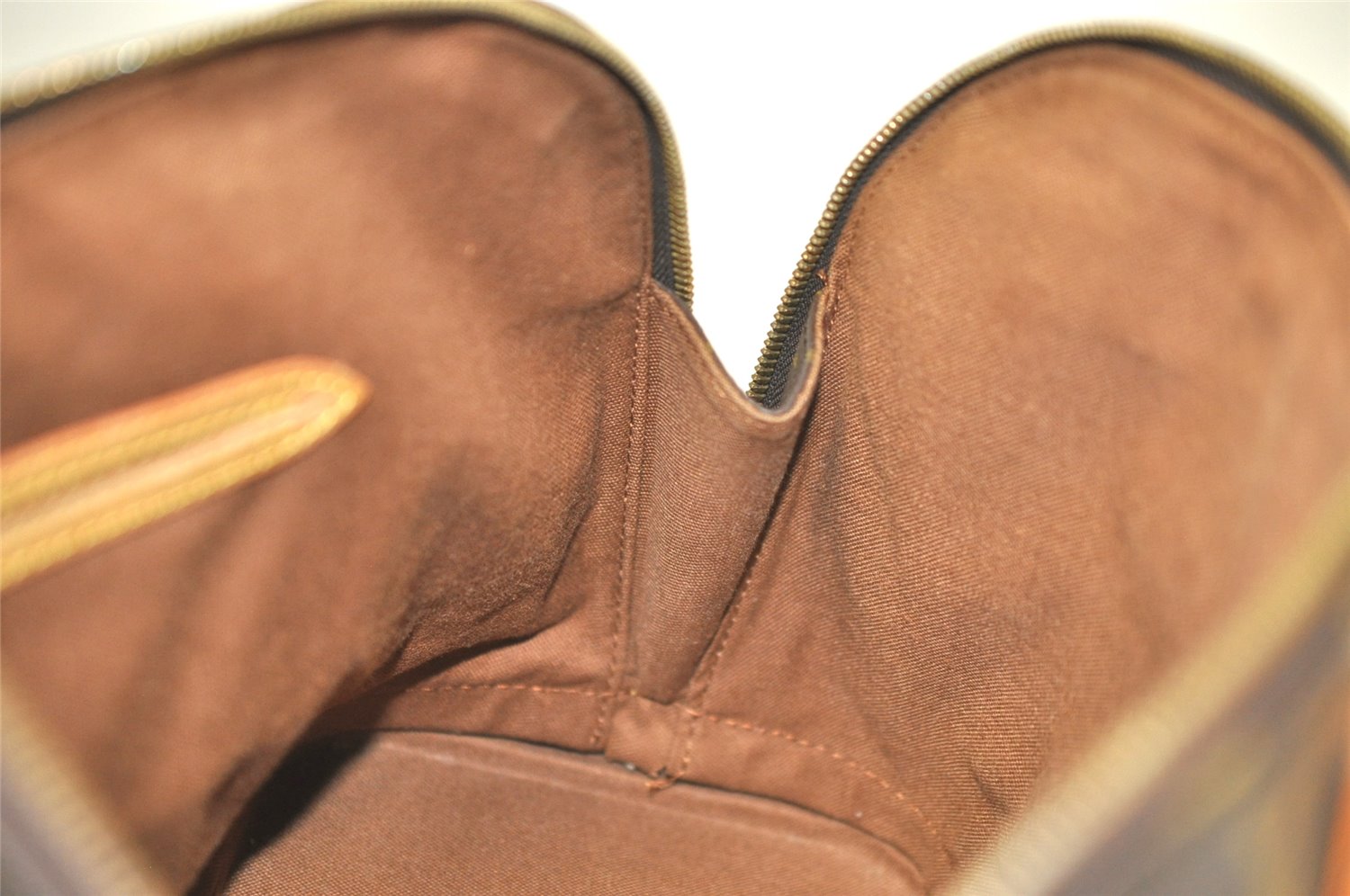 Authentic Louis Vuitton Monogram Alma Hand Bag Purse M51130 LV 3466K