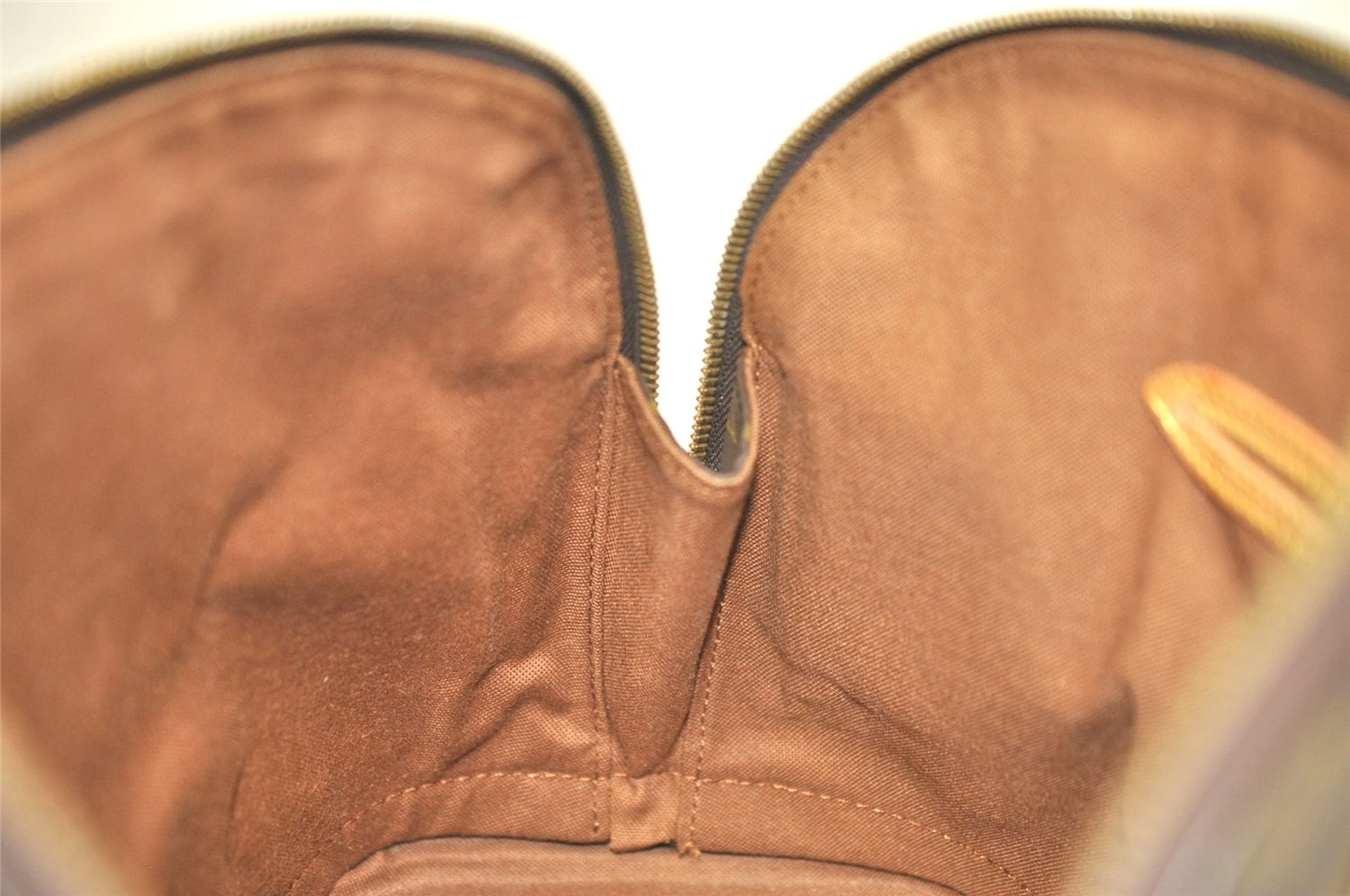 Authentic Louis Vuitton Monogram Alma Hand Bag Purse M51130 LV 3466K