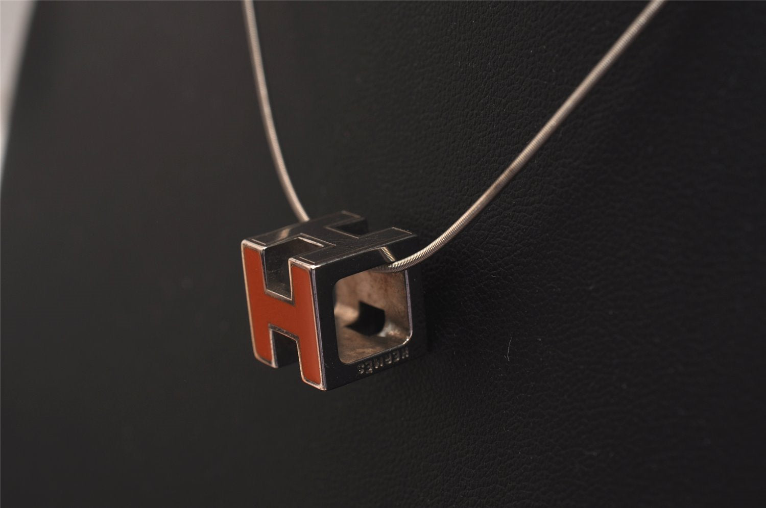 Authentic HERMES Cage De Ash H Cube Pendant Necklace Silver Orange Box 3467J