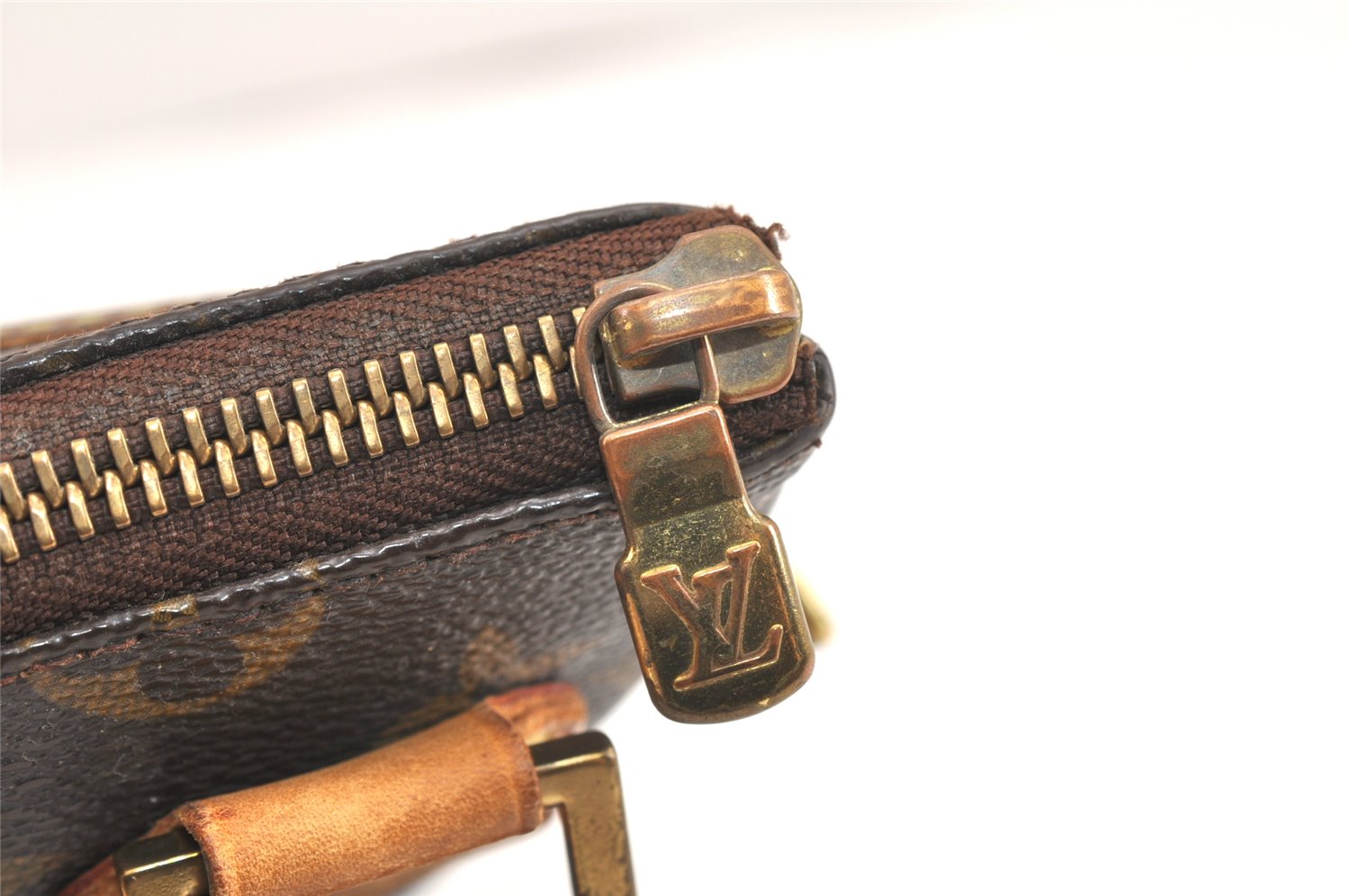 Auth Louis Vuitton Monogram Pochette Bosphore Shoulder Cross Bag M40044 LV 3467K