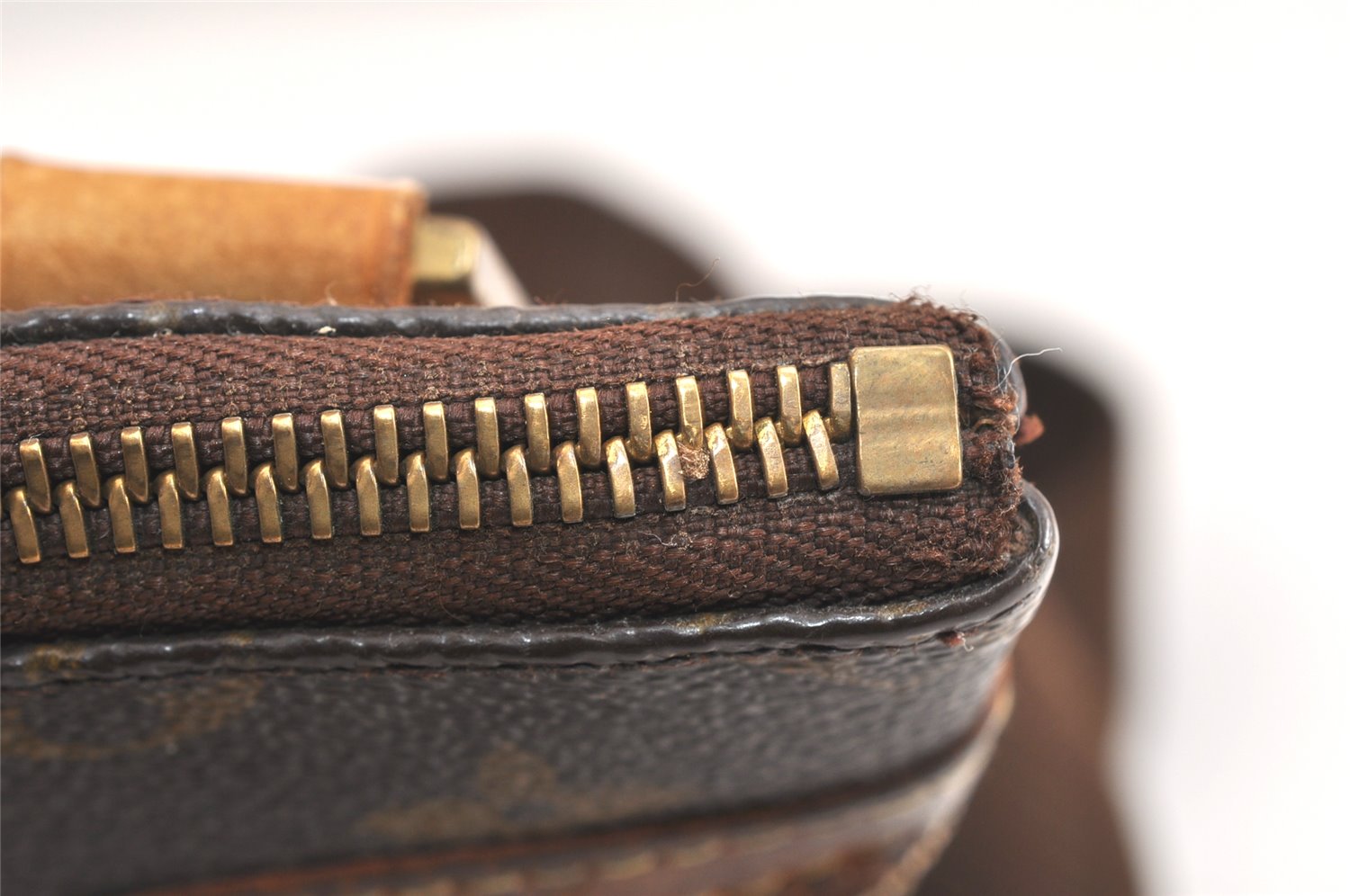 Auth Louis Vuitton Monogram Pochette Bosphore Shoulder Cross Bag M40044 LV 3467K