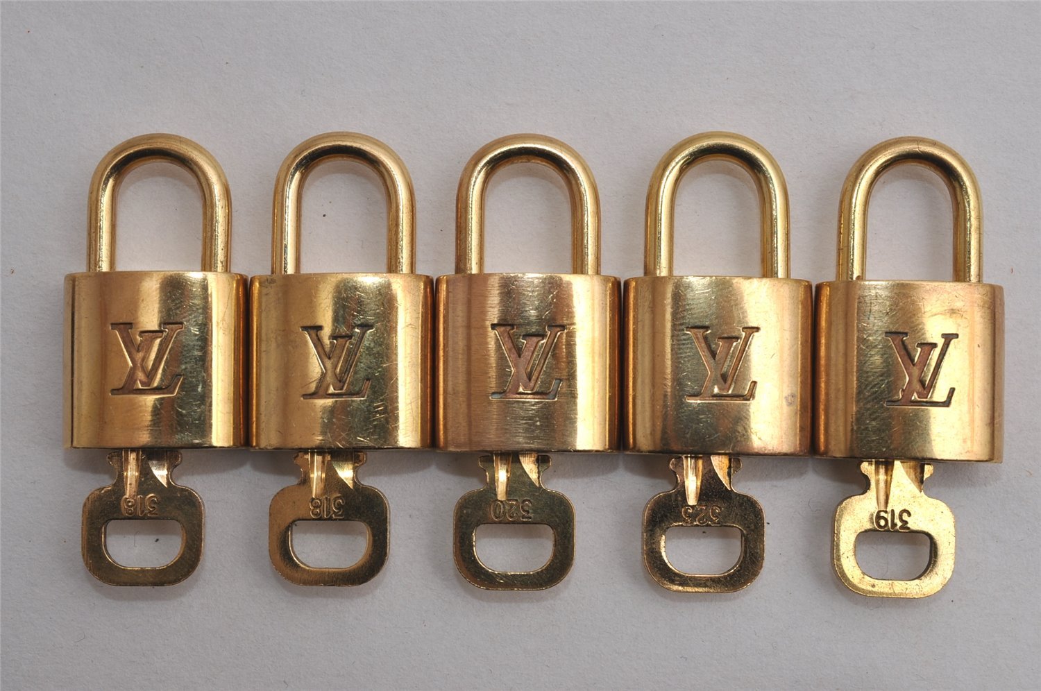 Authentic Louis Vuitton Padlock & Keys 10Set LV 3468J