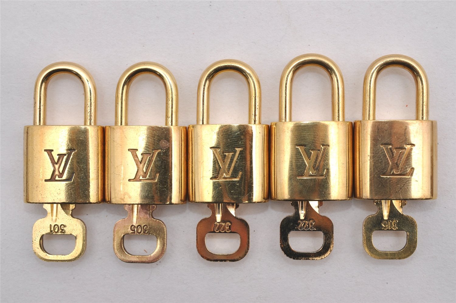 Authentic Louis Vuitton Padlock & Keys 10Set LV 3468J