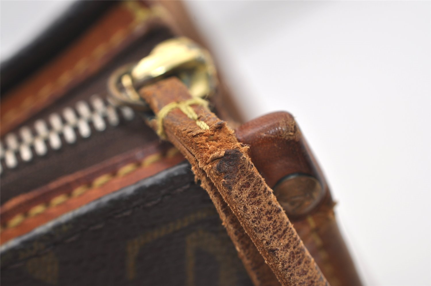 Authentic Louis Vuitton Monogram Popincourt Haut Shoulder Bag M40007 LV 3469J