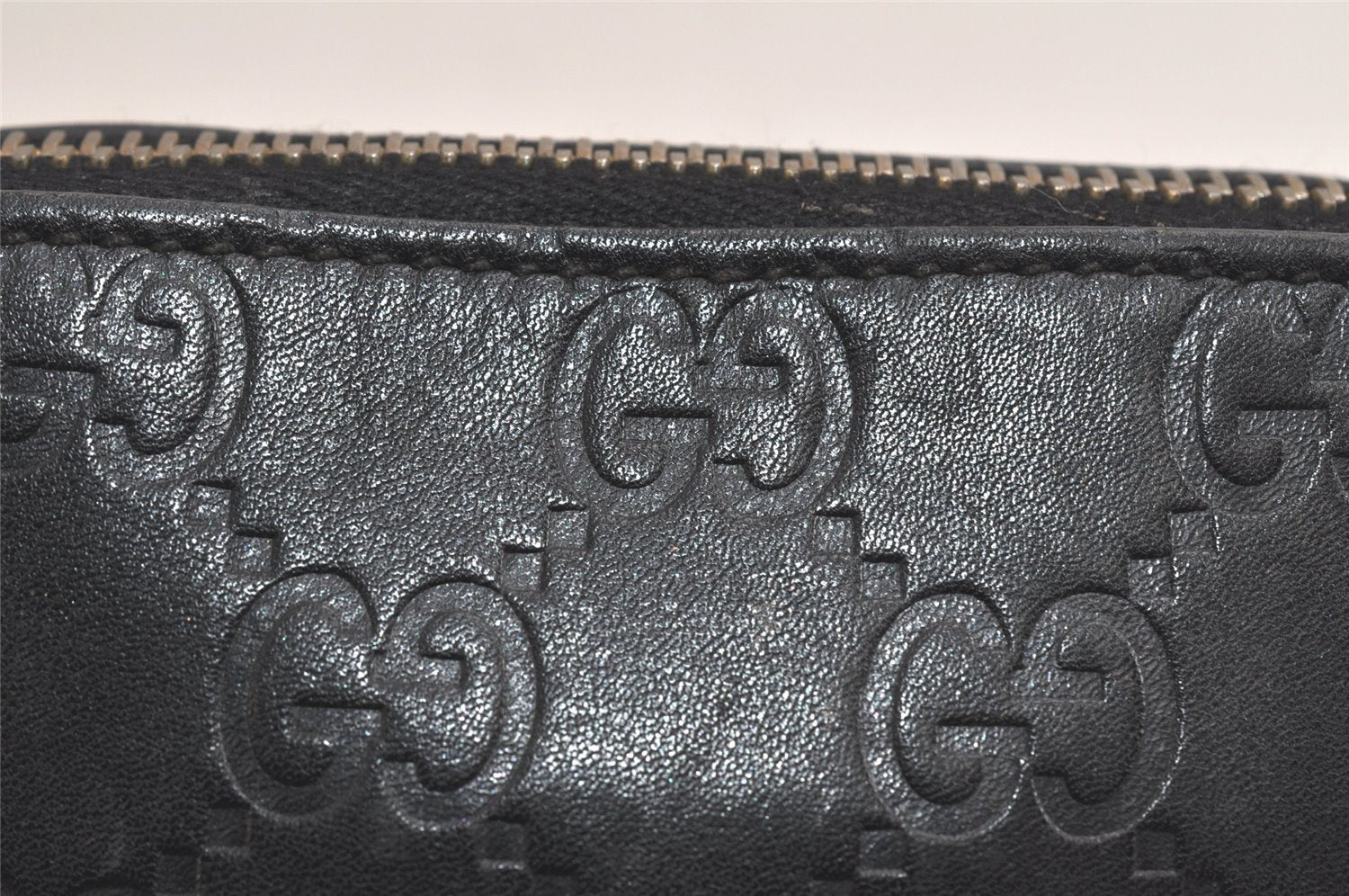 Authentic GUCCI Vintage Guccissima GG Leather Pouch Purse 141810 Black 3471K