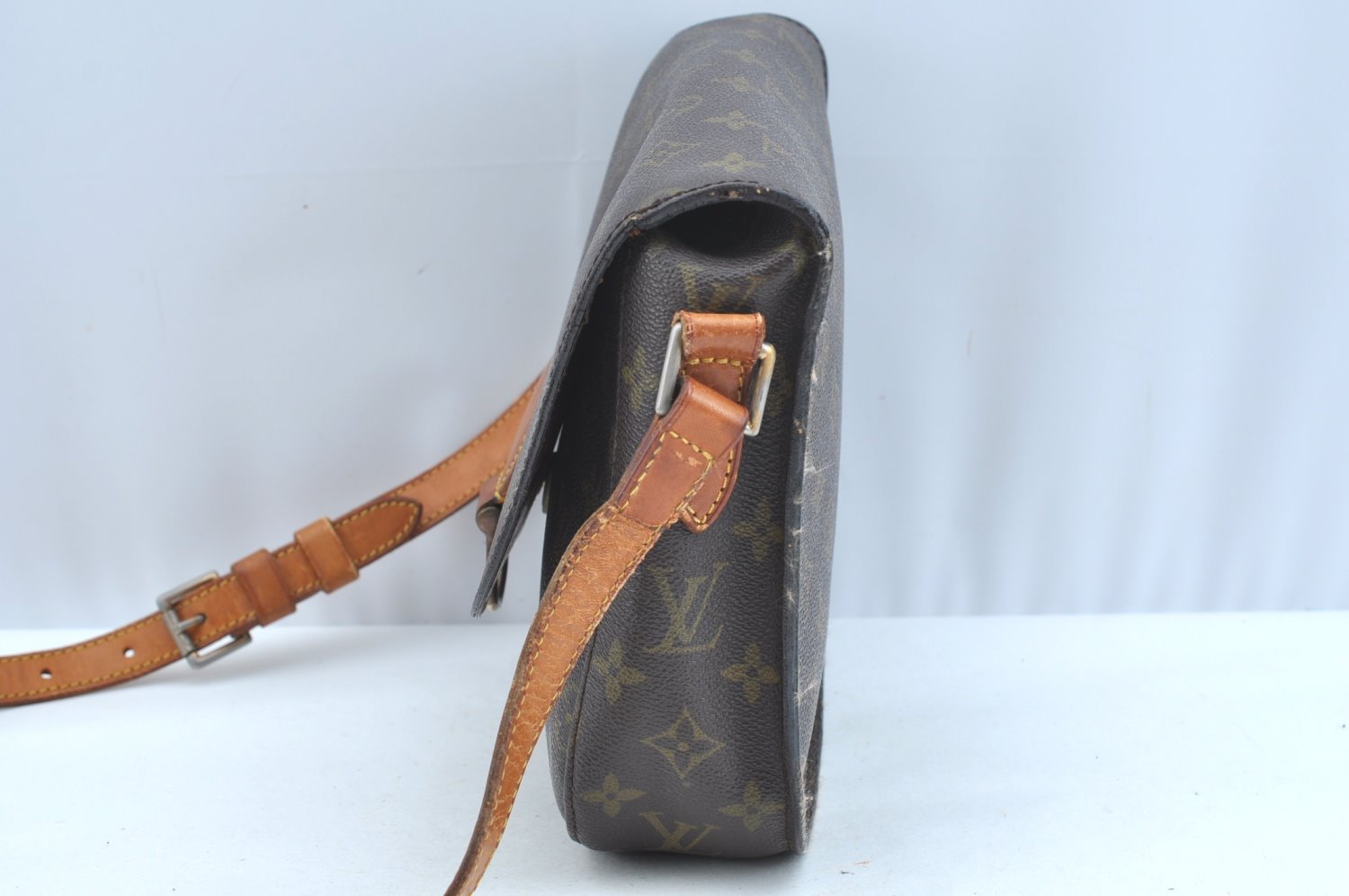 Auth Louis Vuitton Monogram Saint Cloud GM Shoulder Cross Bag Old Model LV 3472I