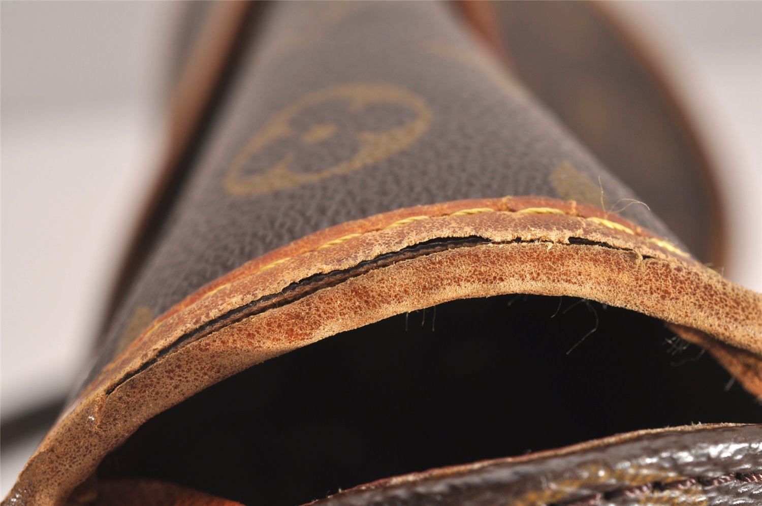 Authentic Louis Vuitton Monogram Marne Shoulder Cross Body Bag M51369 LV 3472J