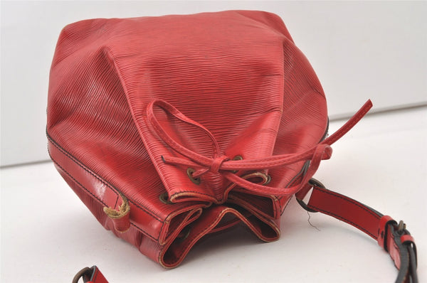 Authentic Louis Vuitton Epi Petit Noe Drawstring Bag M44107 Red Junk LV 3474J