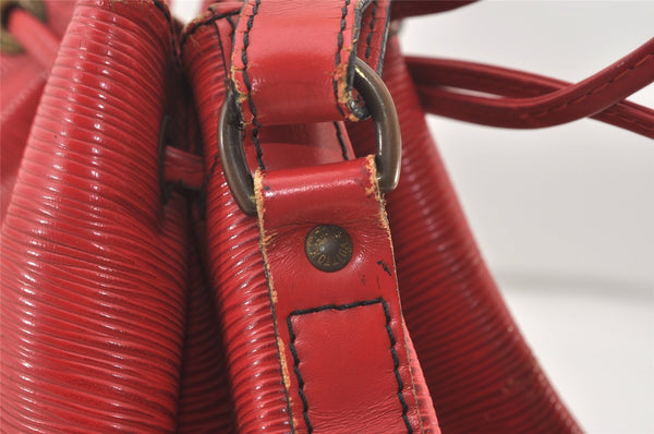 Authentic Louis Vuitton Epi Petit Noe Drawstring Bag M44107 Red Junk LV 3474J