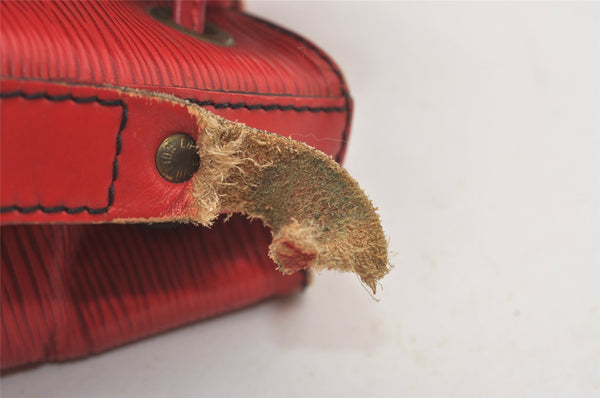 Authentic Louis Vuitton Epi Petit Noe Drawstring Bag M44107 Red Junk LV 3474J