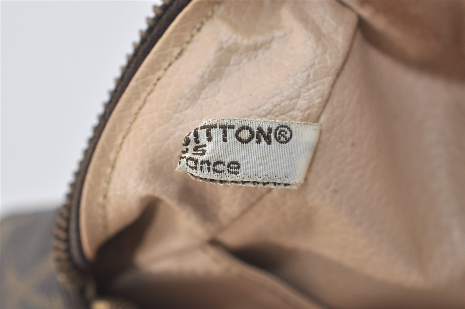 Auth Louis Vuitton Monogram Trousse Toilette 28 Clutch Bag M47522 Junk 3476J