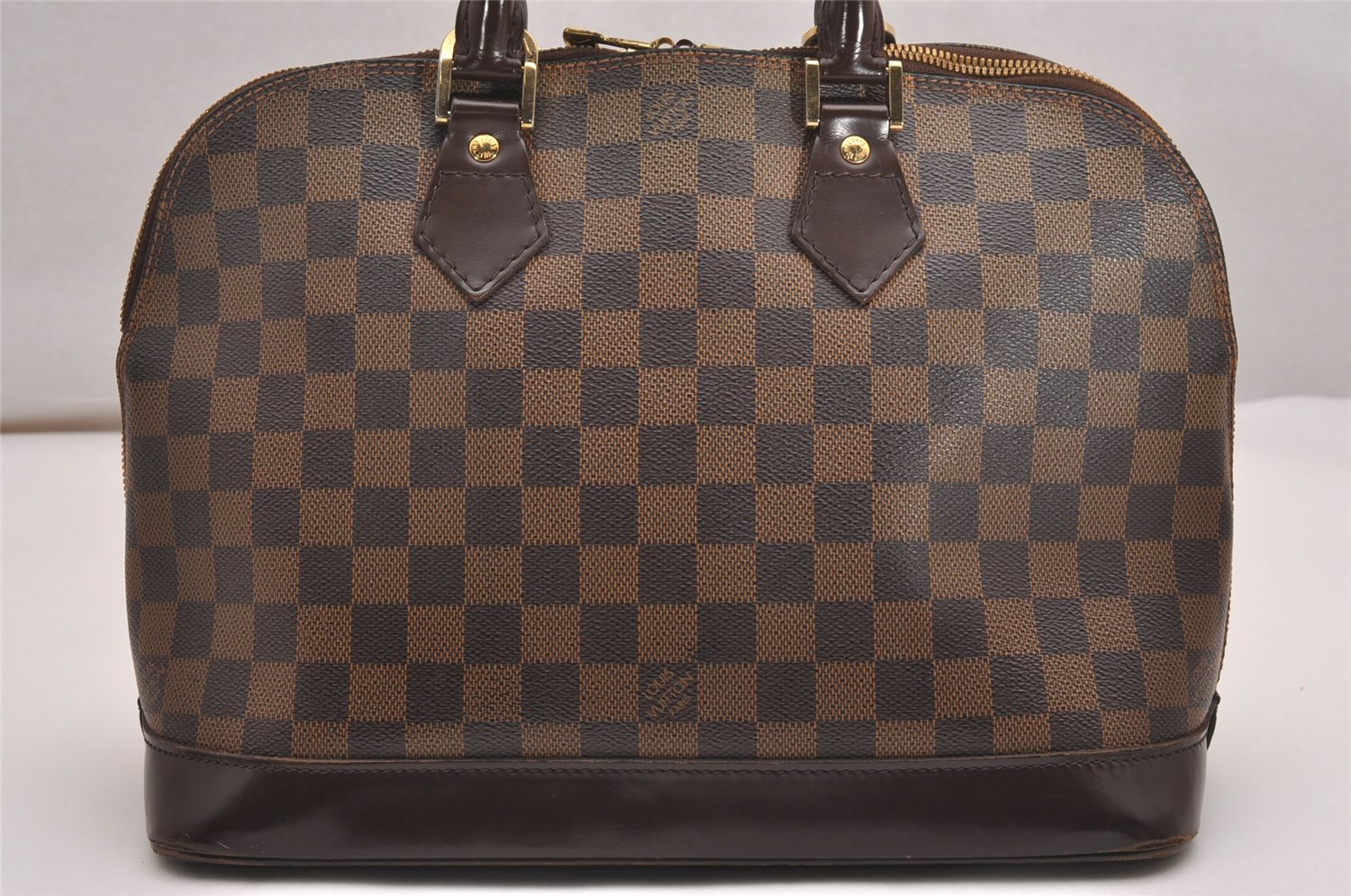 Authentic Louis Vuitton Damier Alma Hand Bag Purse N51131 LV 3479J