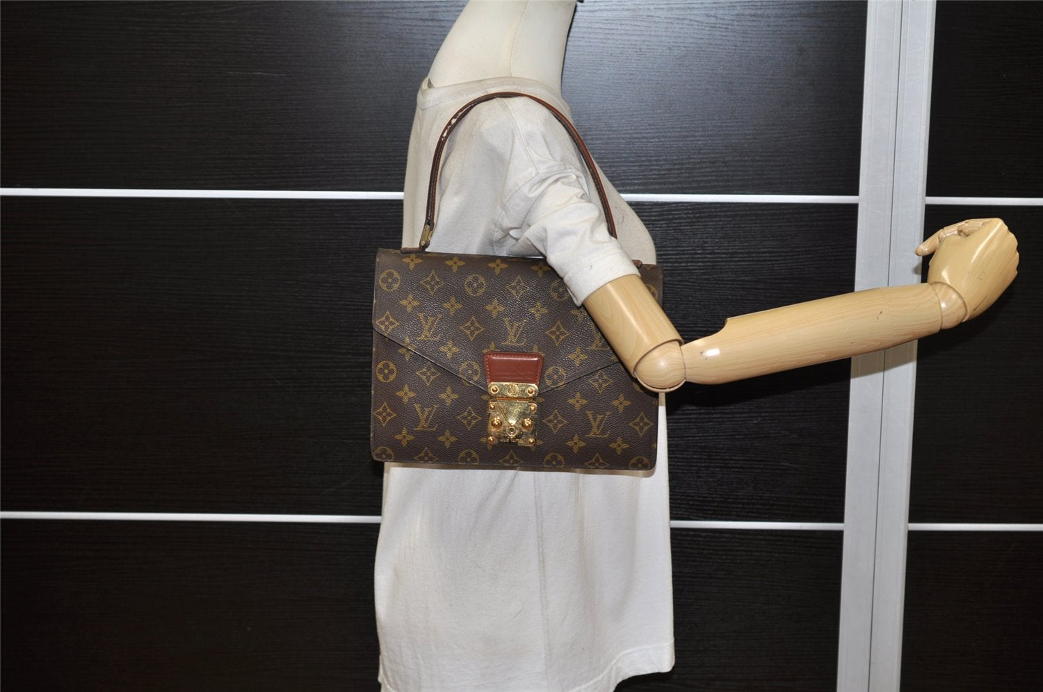 Authentic Louis Vuitton Monogram Concorde Hand Bag Purse M51190 LV 3482K