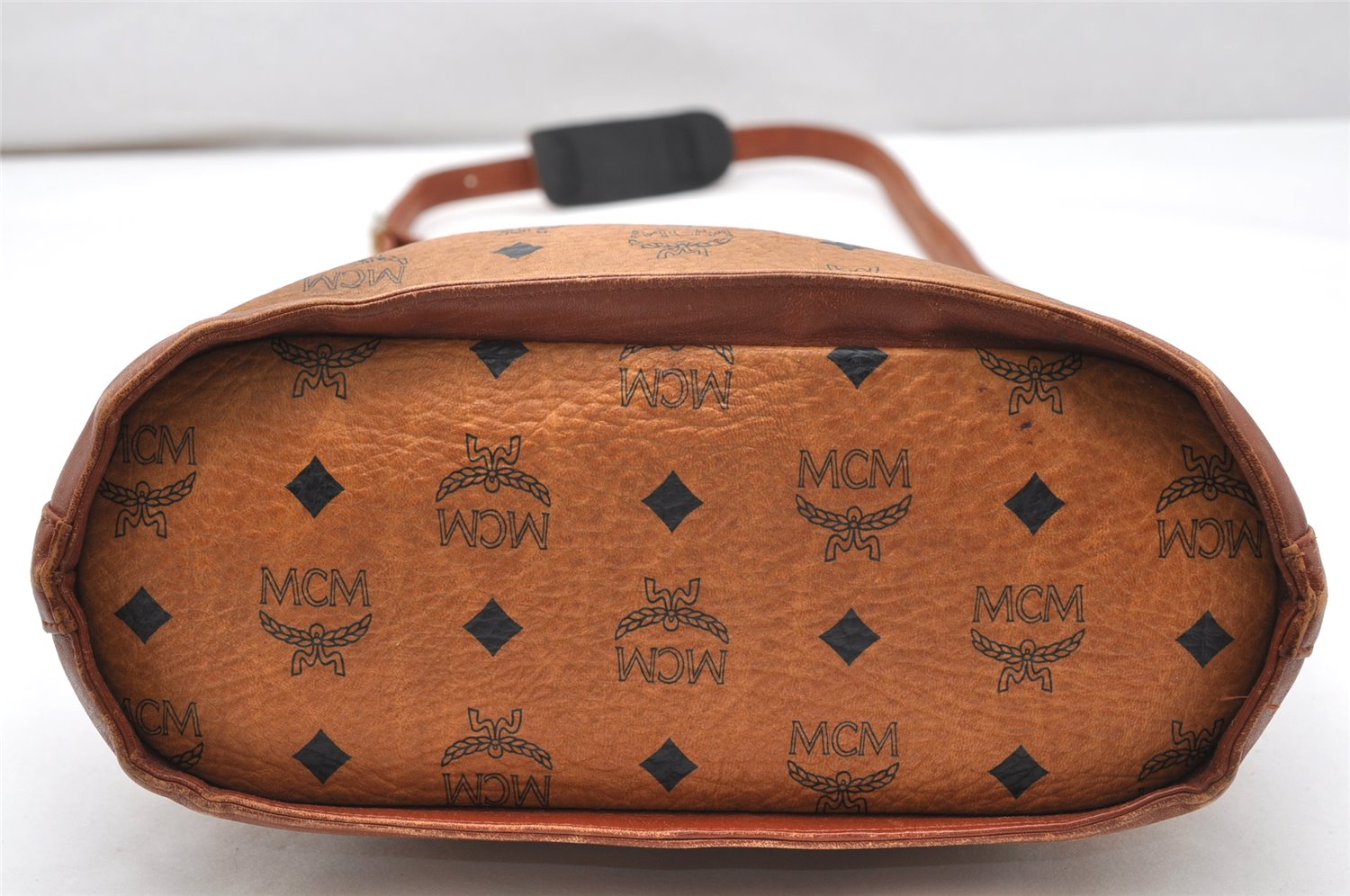 Authentic MCM Vintage Visetos Leather Shoulder Cross Body Bag Purse Brown 3488K