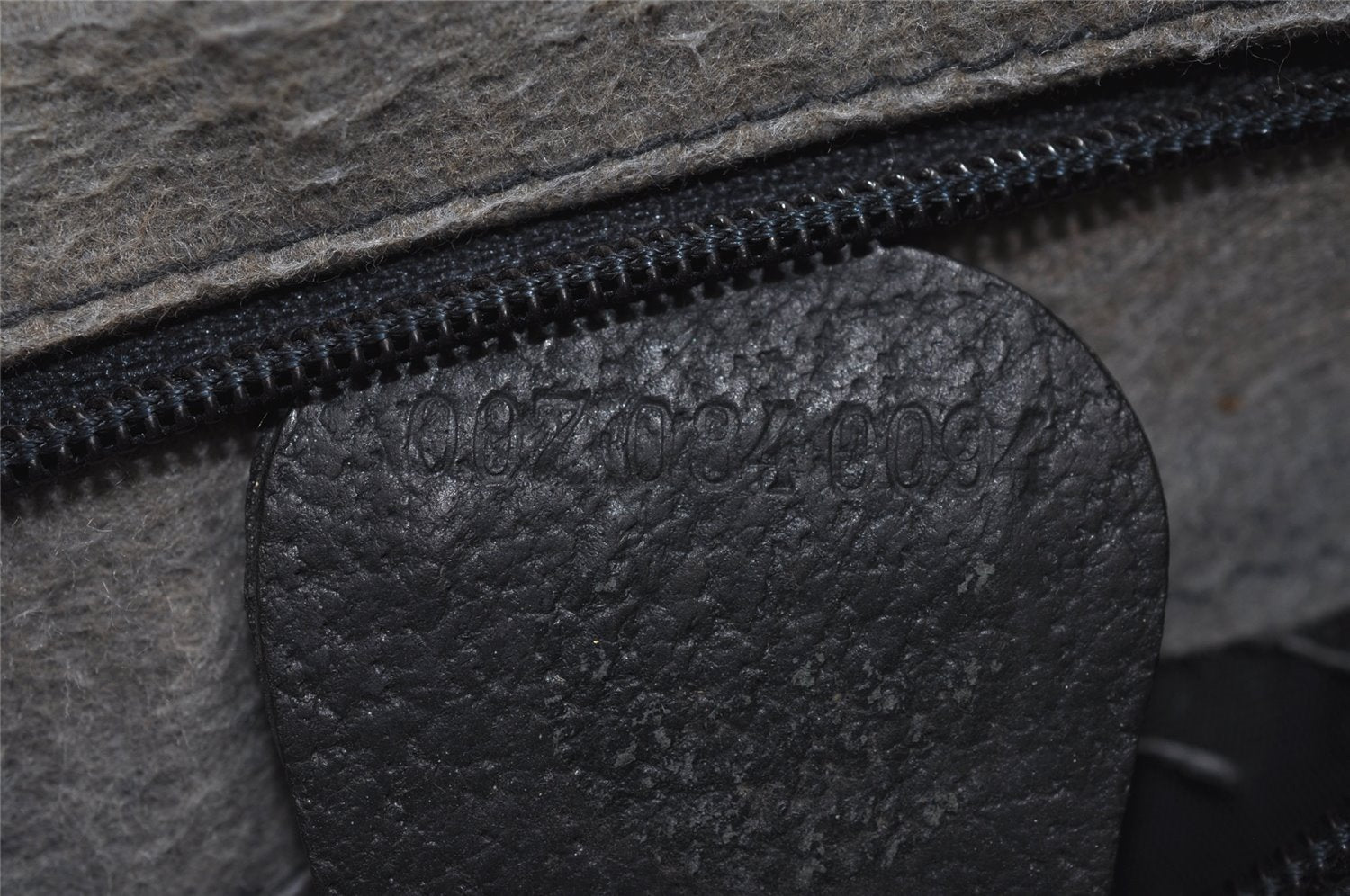 Authentic GUCCI Shoulder Cross Body Bag Purse GG PVC Leather Navy Blue 3495J