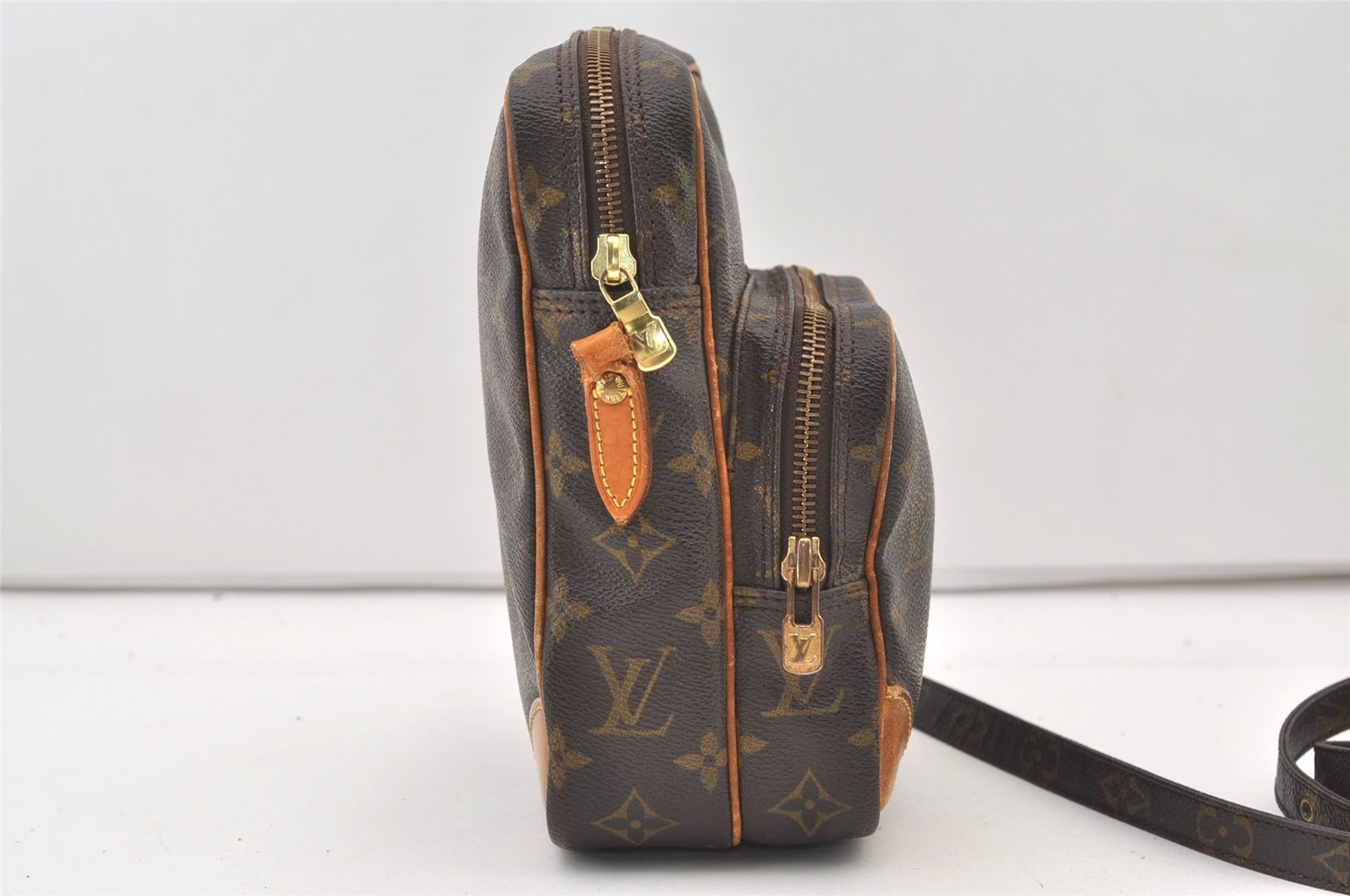 Authentic Louis Vuitton Monogram Amazone Shoulder Cross Bag M45236 Junk 3503J