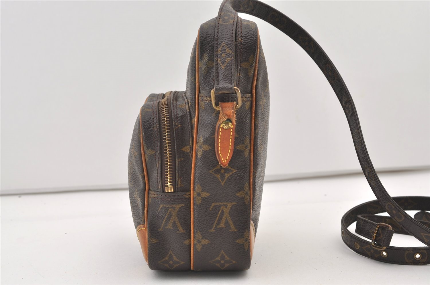 Authentic Louis Vuitton Monogram Amazone Shoulder Cross Bag M45236 Junk 3503J