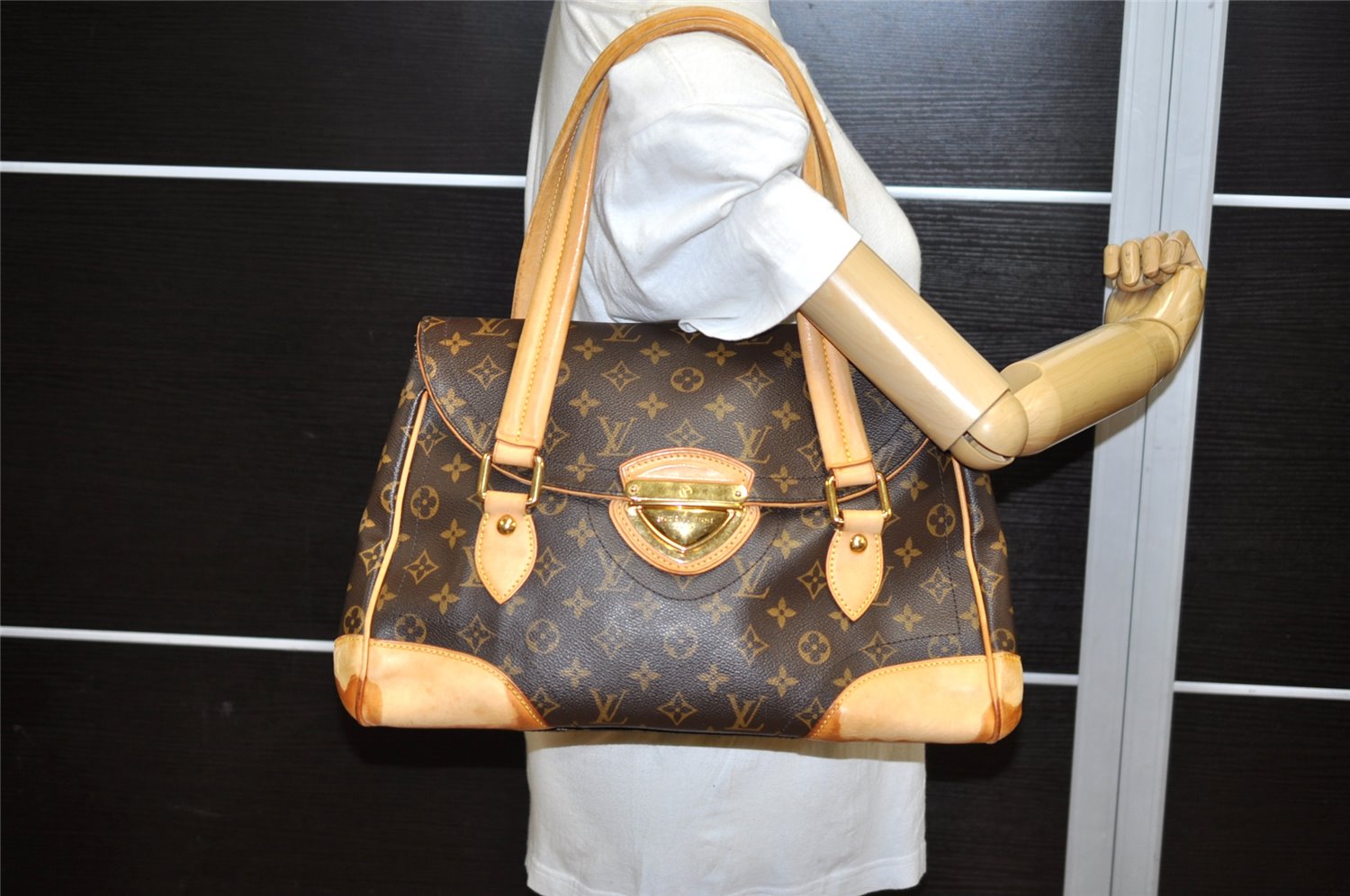 Authentic Louis Vuitton Monogram Beverly GM Shoulder Hand Bag M40120 LV 3518K