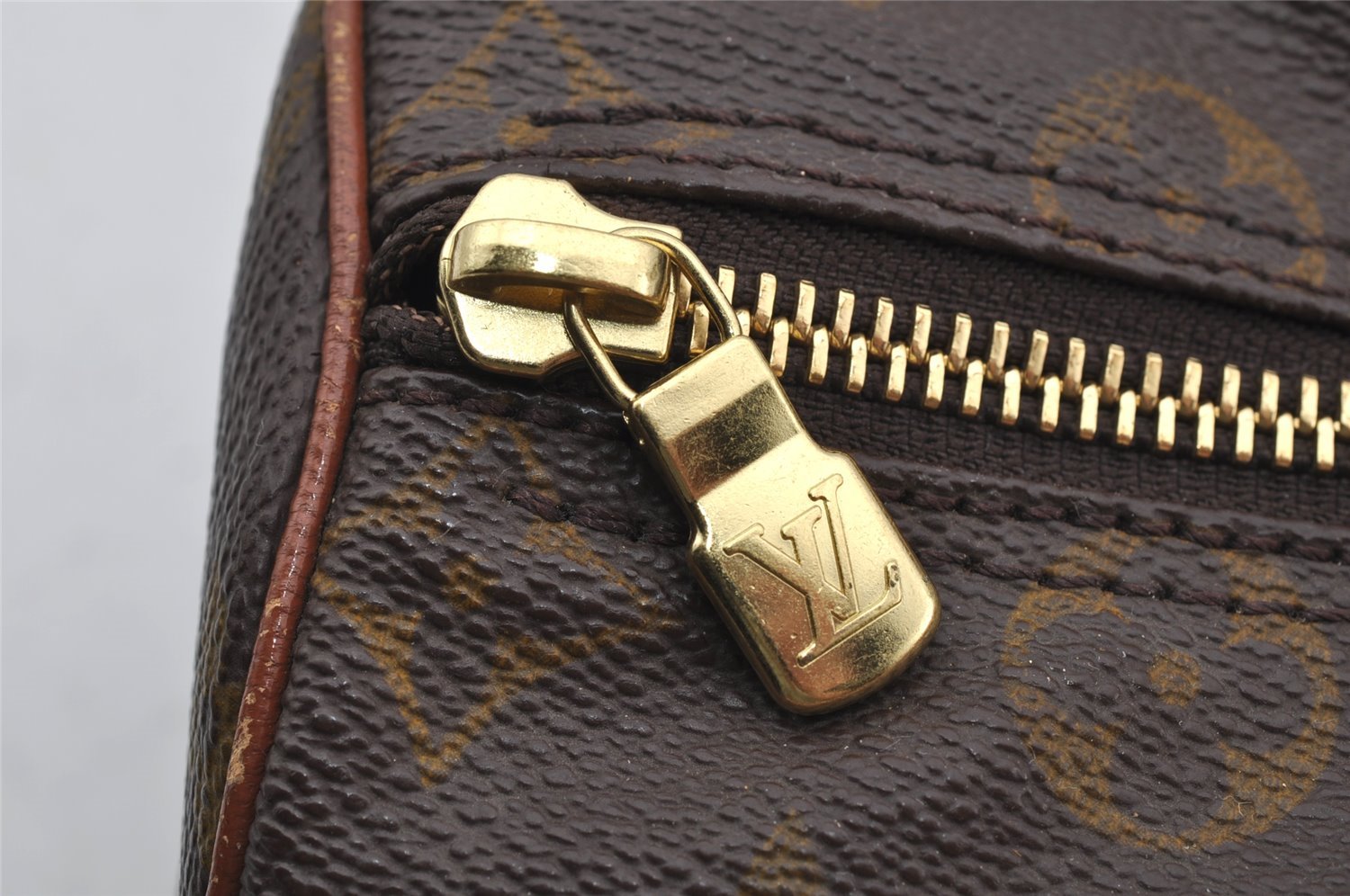 Authentic Louis Vuitton Monogram Papillon 26 Hand Bag Old Model LV 3519J