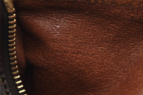 Authentic Louis Vuitton Monogram Papillon 26 Hand Bag Old Model LV 3519J