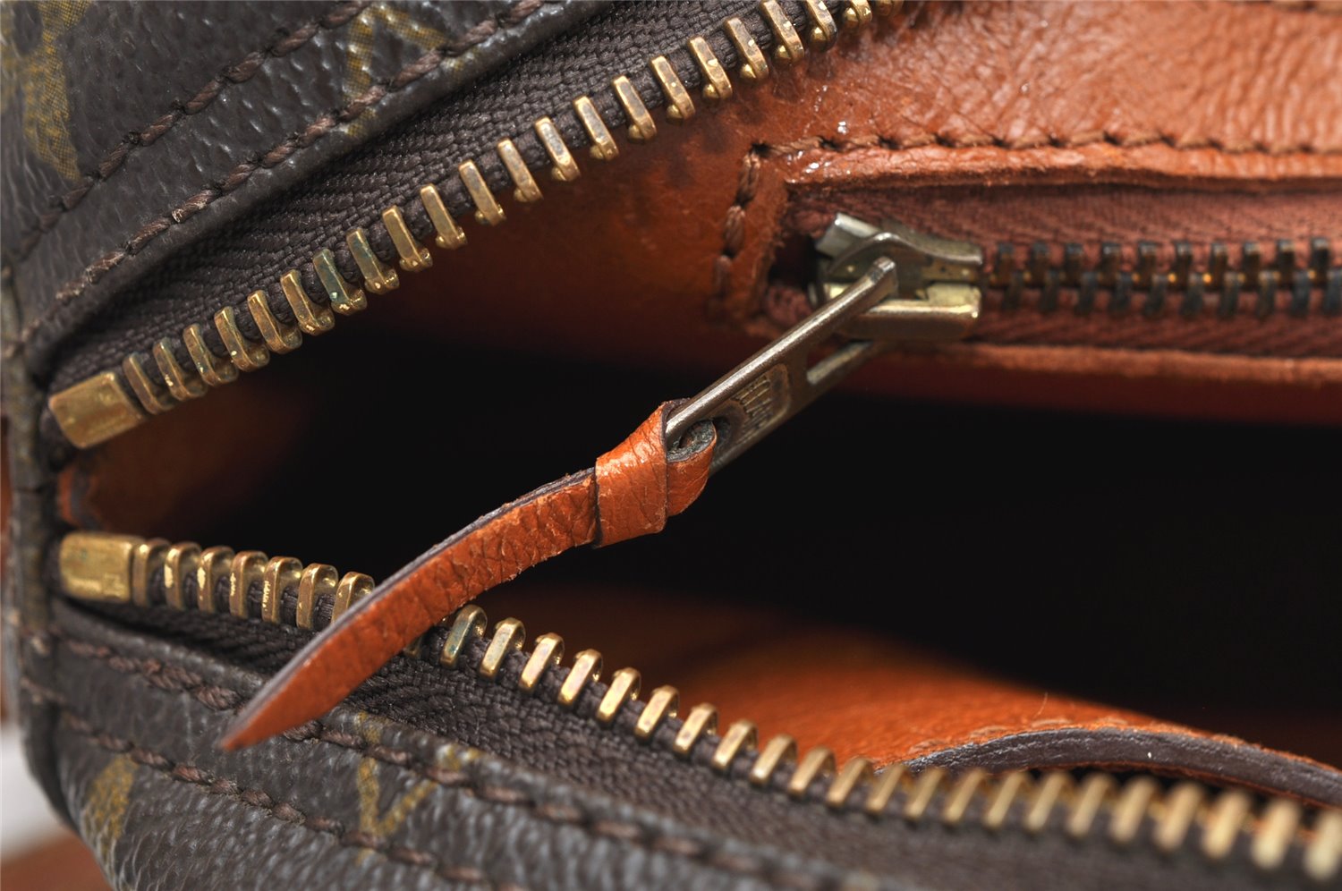 Authentic Louis Vuitton Monogram Senlis Shoulder Cross Bag Old Model Junk 3519K