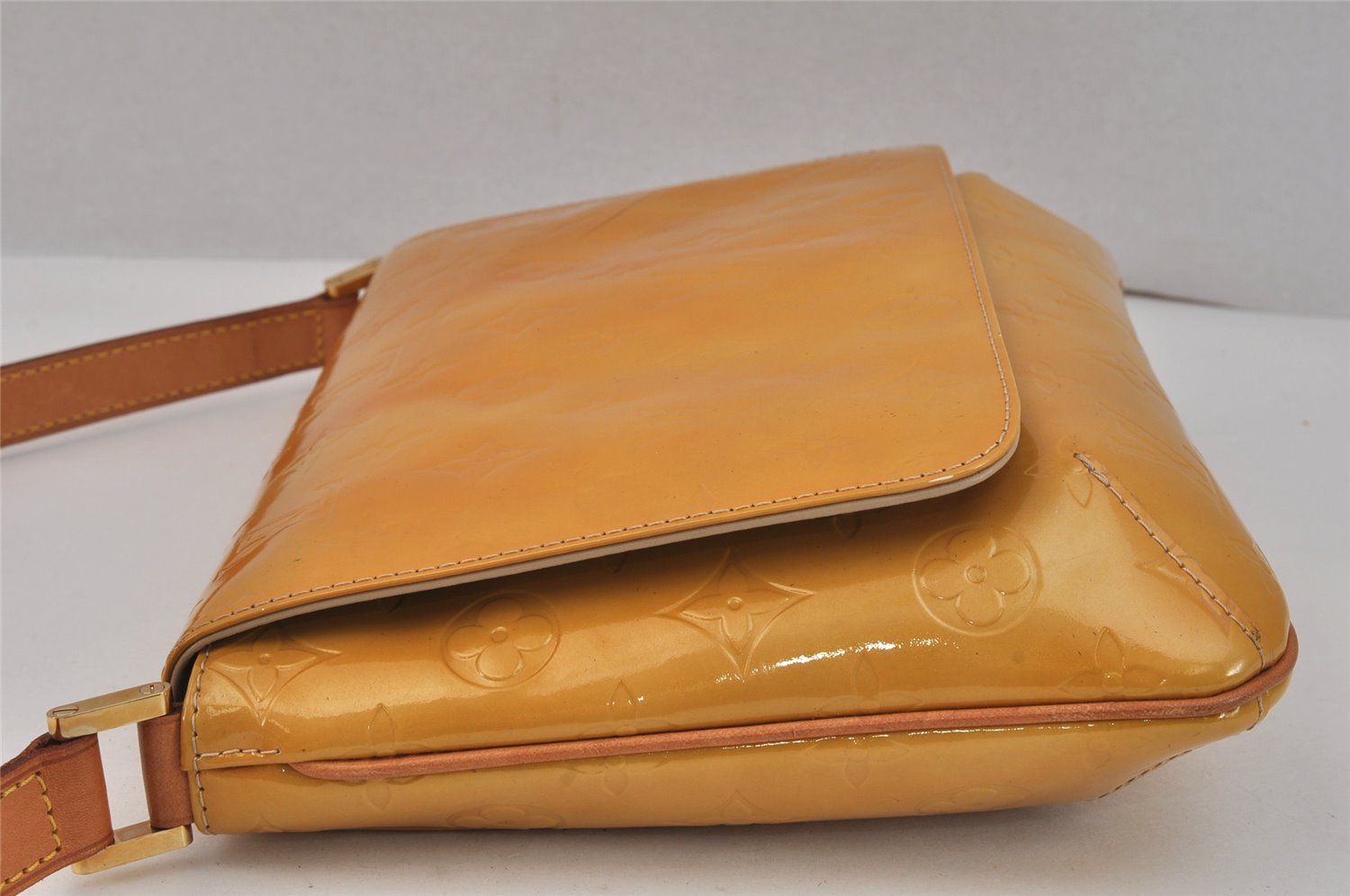 Auth Louis Vuitton Vernis Thompson Street Shoulder Bag Yellow M91008 LV 3521K
