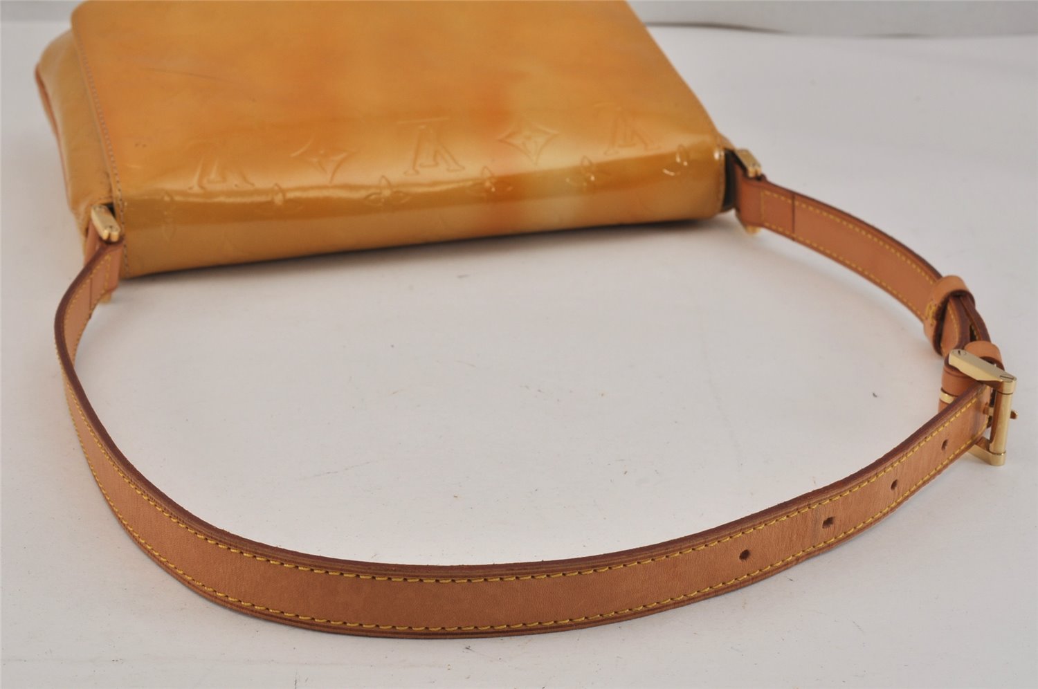 Auth Louis Vuitton Vernis Thompson Street Shoulder Bag Yellow M91008 LV 3521K