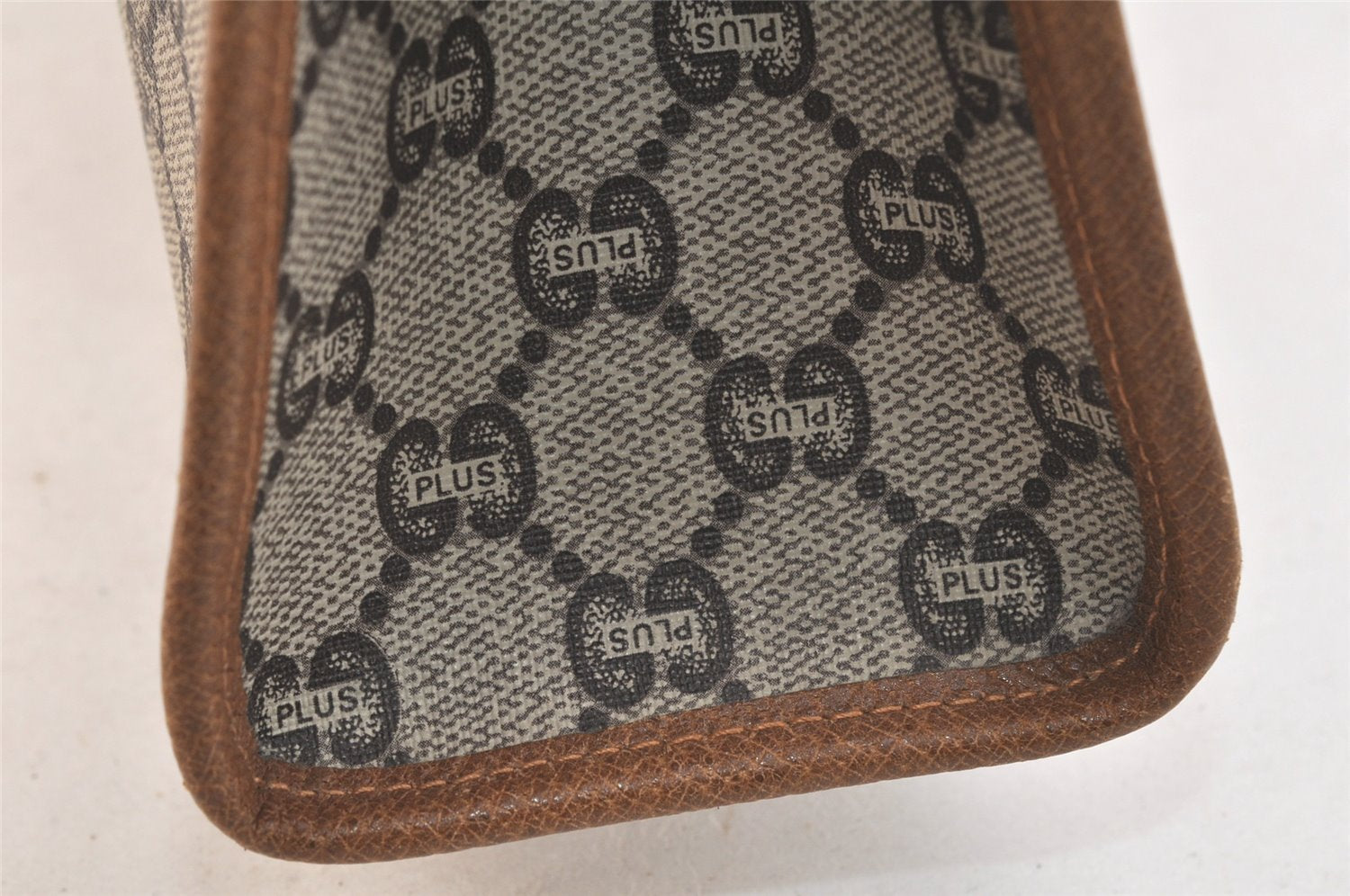 Authentic GUCCI GG Plus Clutch Hand Bag Purse GG PVC Leather Brown 3532K