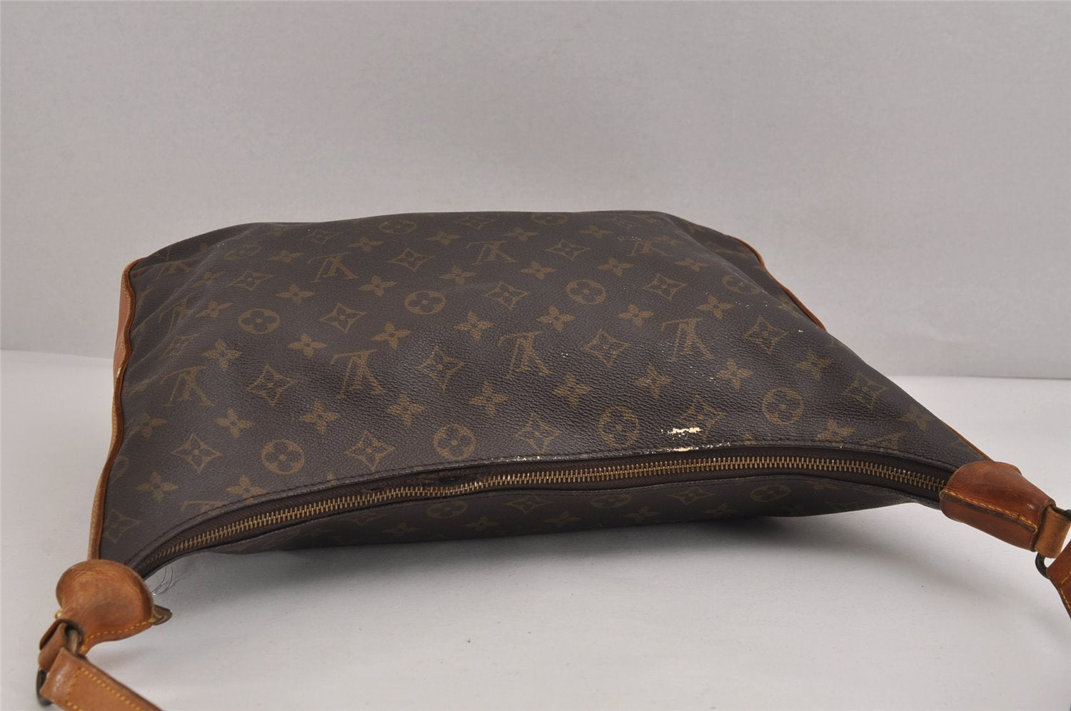 Authentic Louis Vuitton Monogram Boulogne 35 Shoulder Cross Bag Old Model 3534J