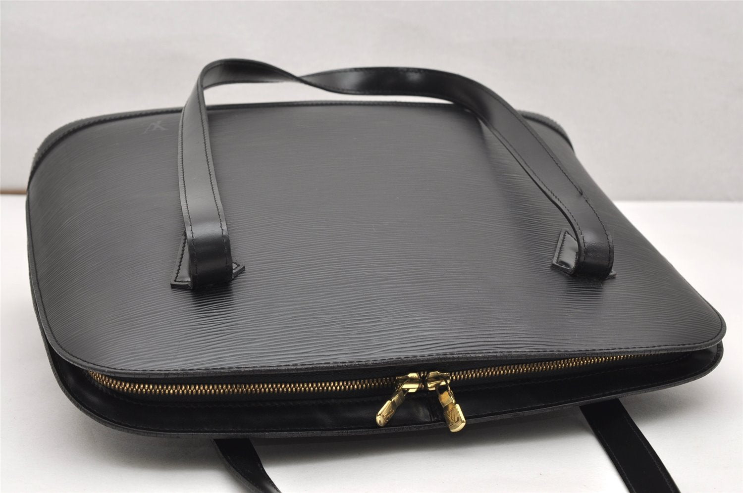 Authentic Louis Vuitton Epi Lussac Shoulder Tote Bag Black M52282 LV 3534K