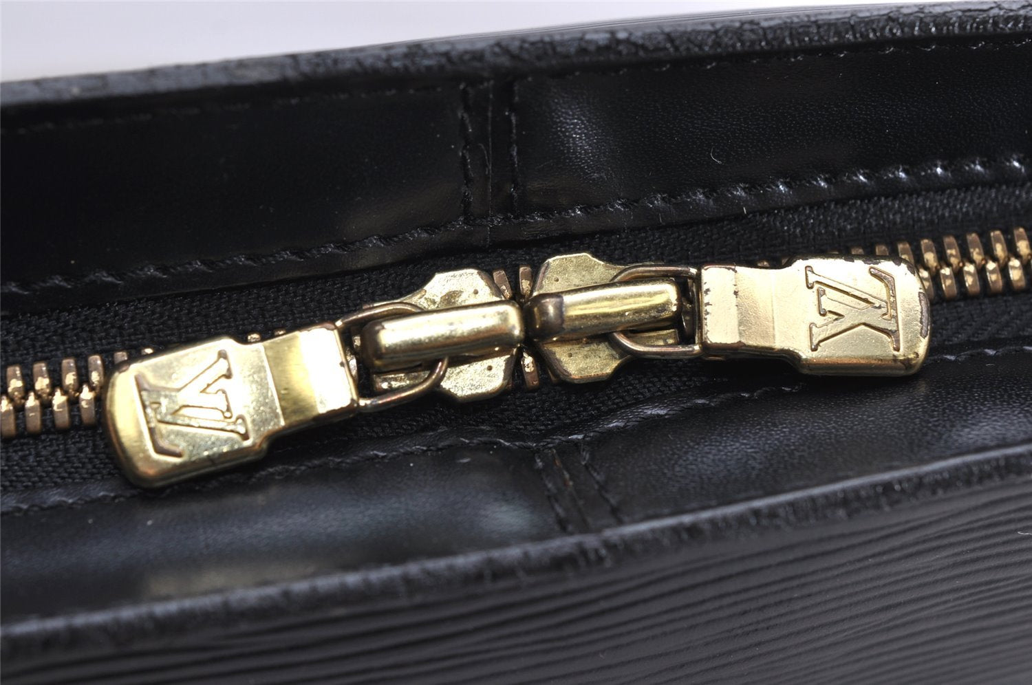 Authentic Louis Vuitton Epi Lussac Shoulder Tote Bag Black M52282 LV 3534K