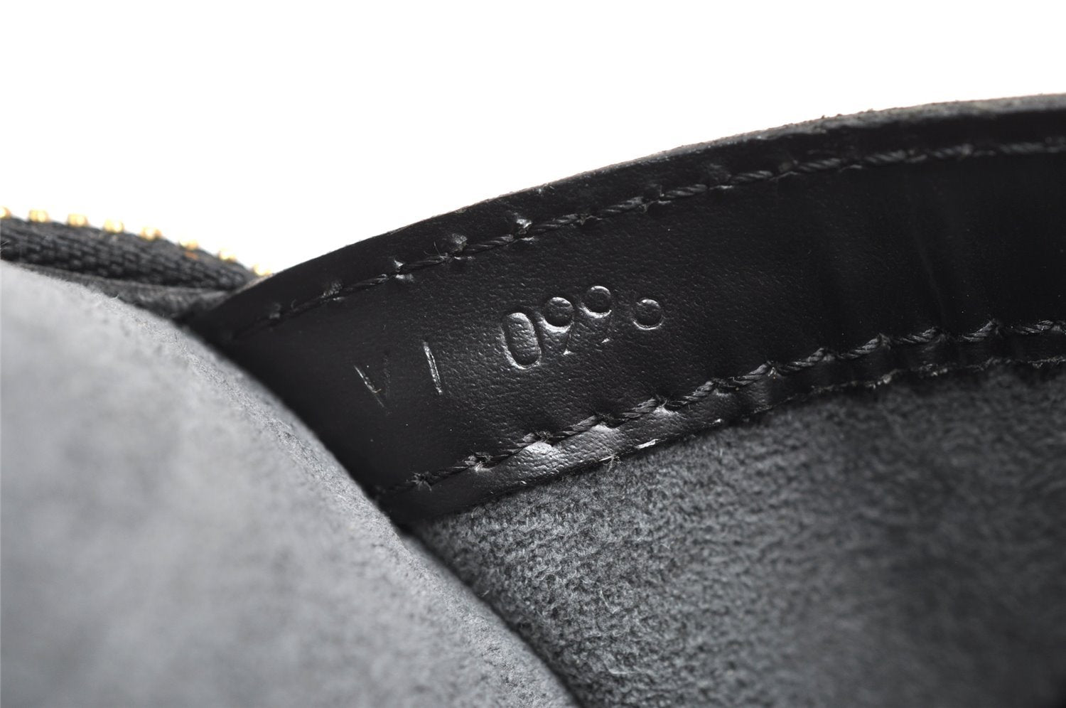 Authentic Louis Vuitton Epi Lussac Shoulder Tote Bag Black M52282 LV 3534K