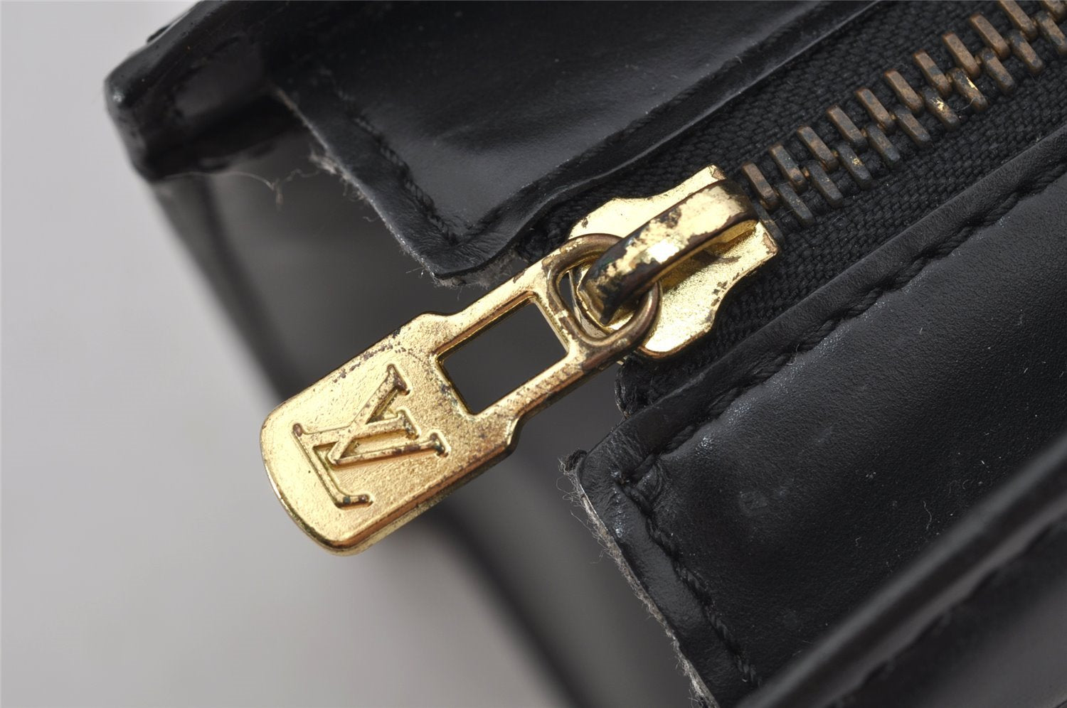 Authentic Louis Vuitton Epi Riviera Hand Bag Black M48182 LV Junk 3542J