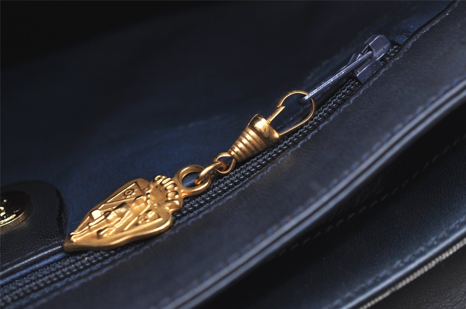 Authentic GUCCI Vintage Micro GG PVC Leather Hand Bag Purse Navy Blue 3543I