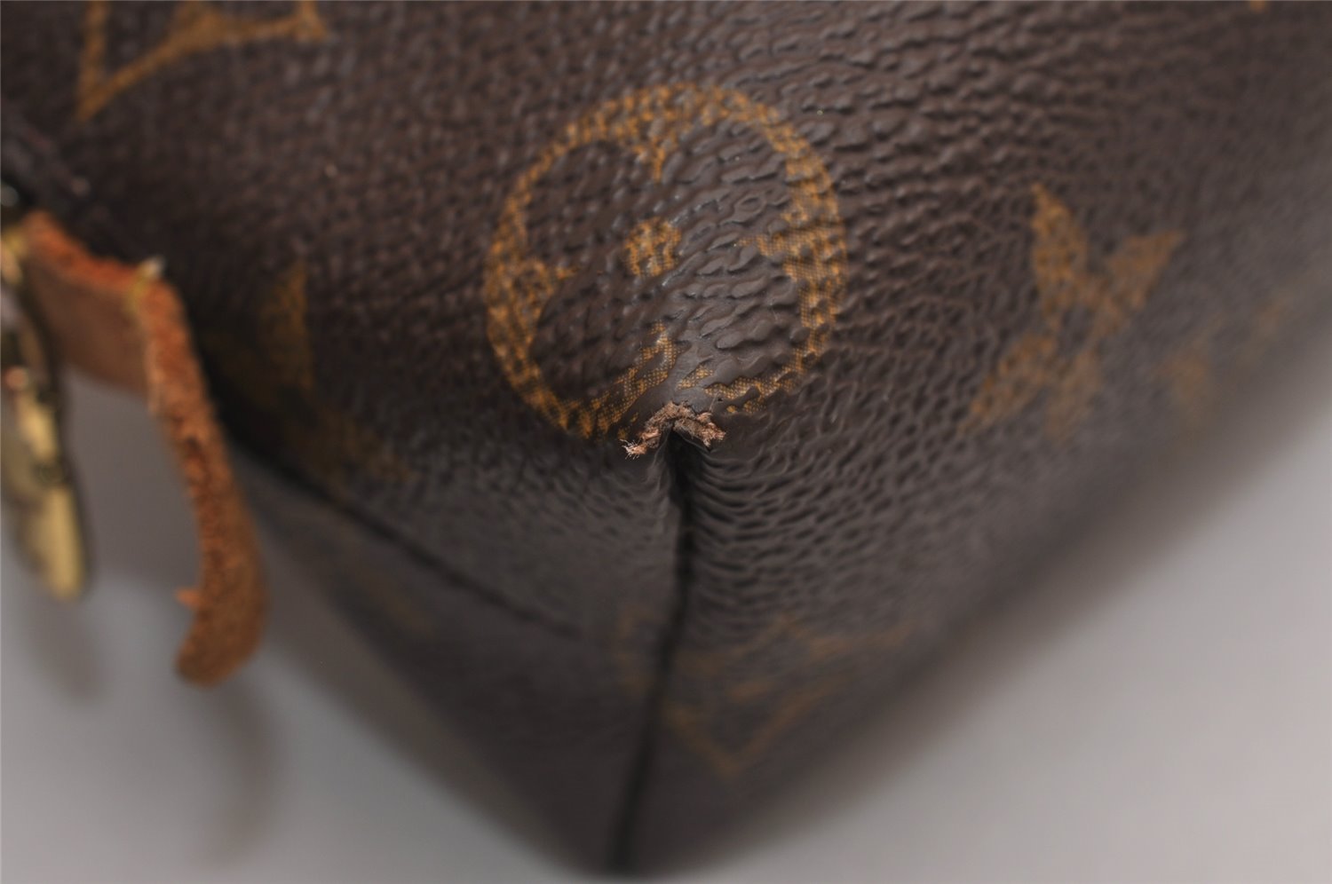 Authentic Louis Vuitton Monogram Pochette Cosmetic Pouch M47515 LV 3543J