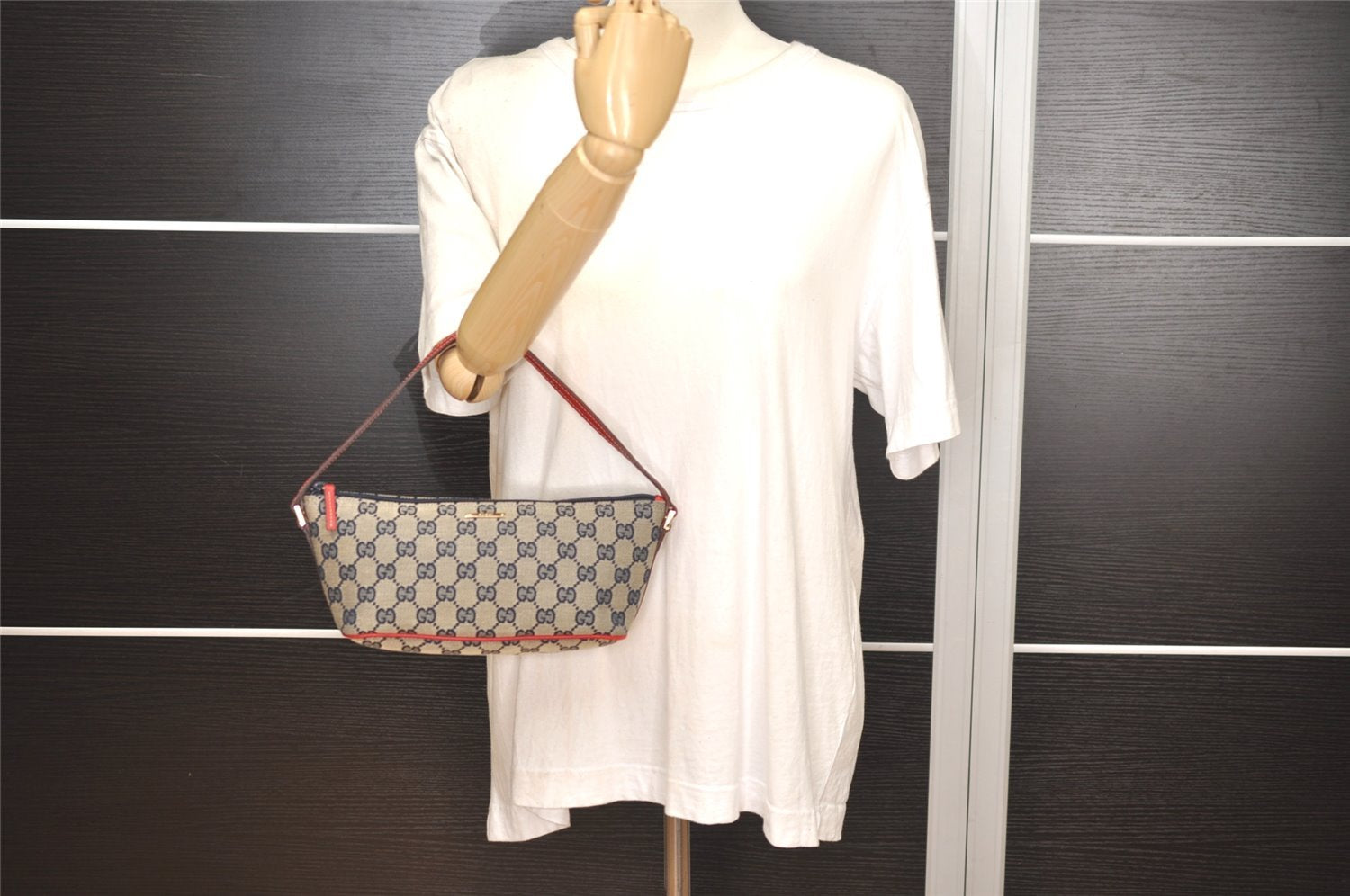 Authentic GUCCI Hand Bag Pouch Purse GG Canvas Leather 07198 Navy Blue 3548J