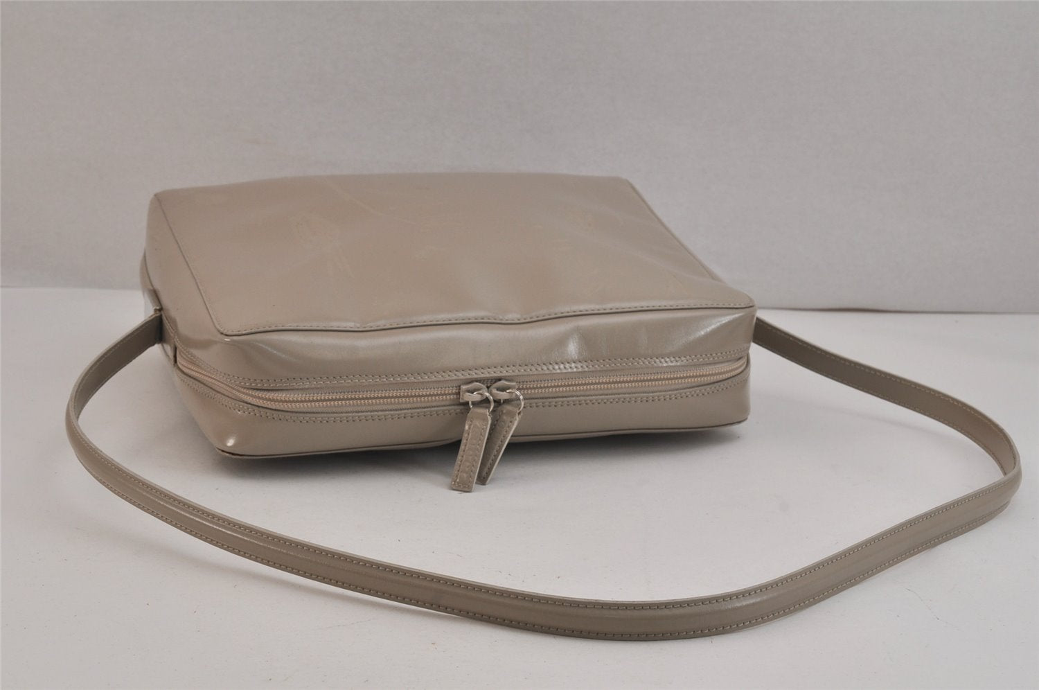 Authentic GUCCI Vintage Shoulder Hand Bag Purse Leather 0018762 Beige 3548K
