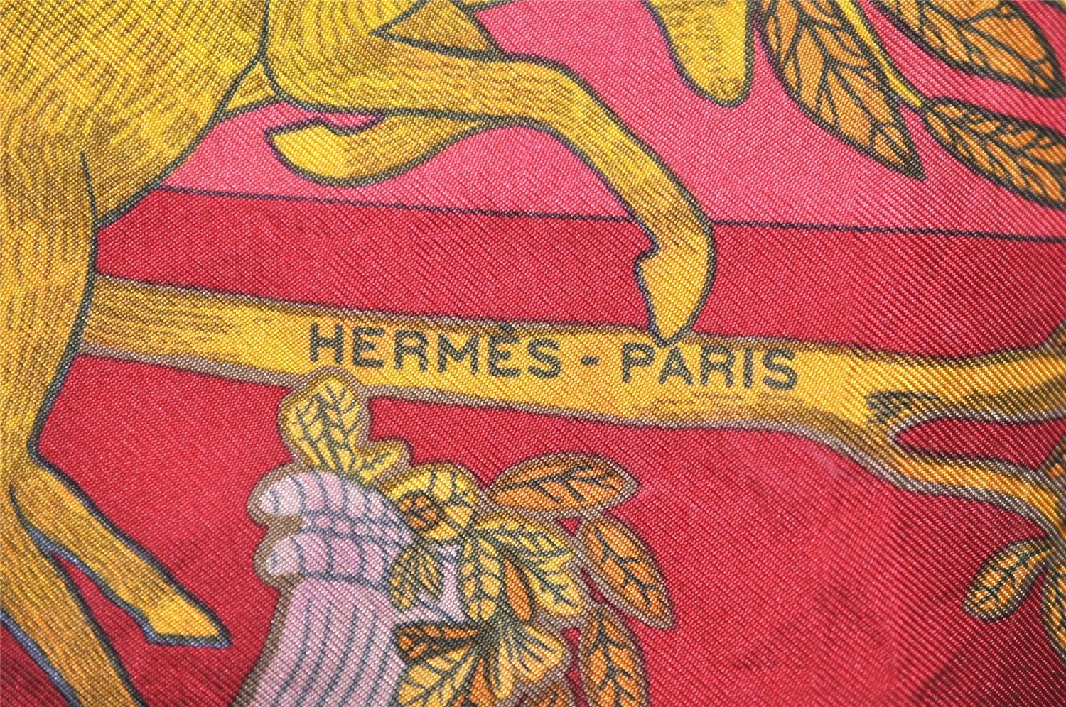 Authentic HERMES Carre 90 Scarf 