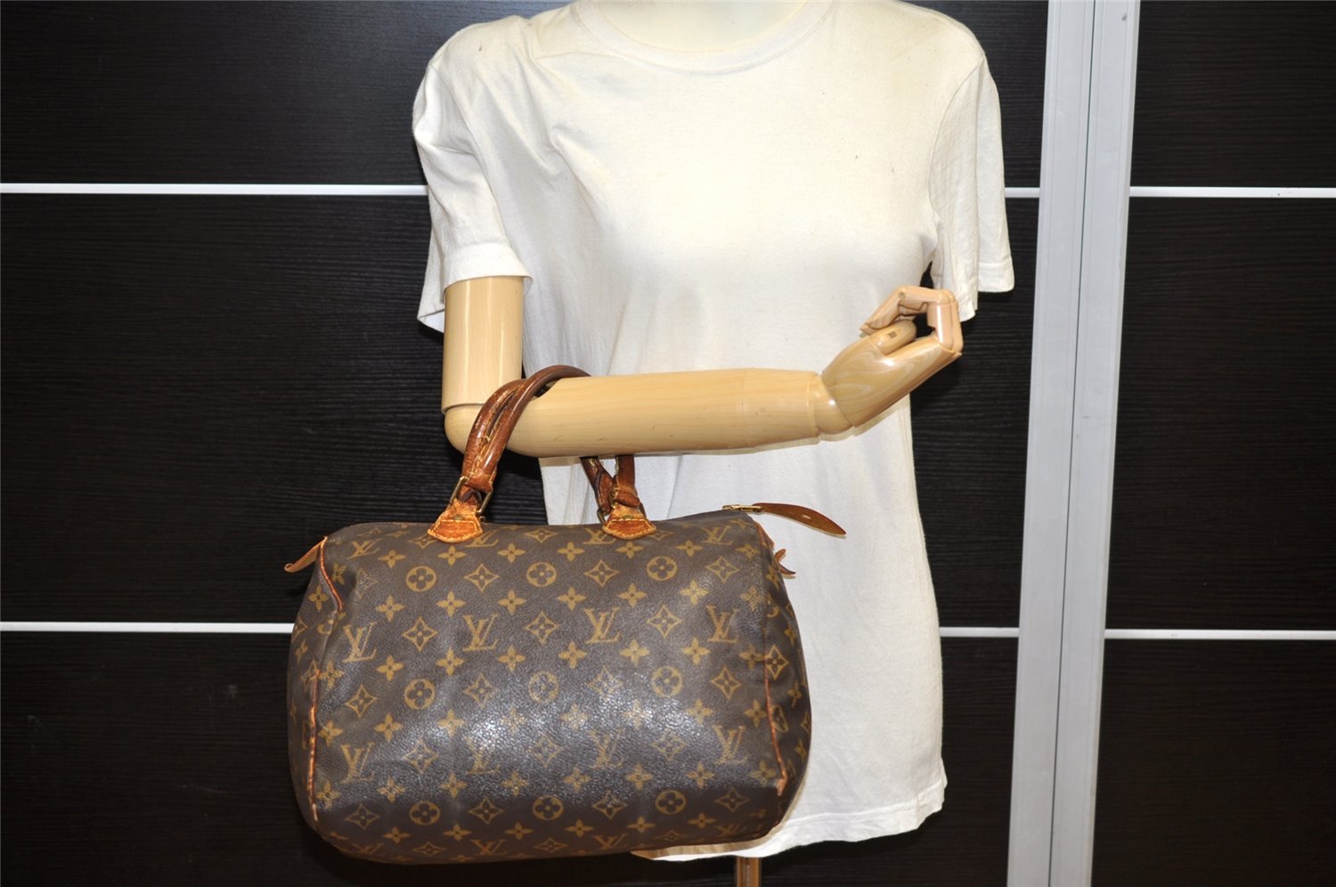 Authentic Louis Vuitton Monogram Speedy 30 Hand Boston Bag M41526 LV 3551K