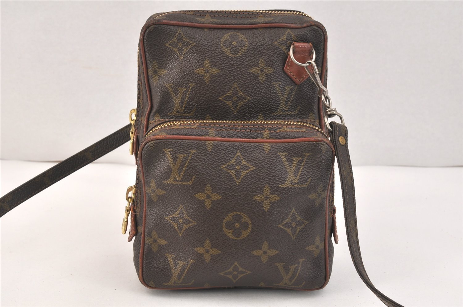 Authentic Louis Vuitton Monogram Amazone Shoulder Cross Body Bag Old Model 3552K