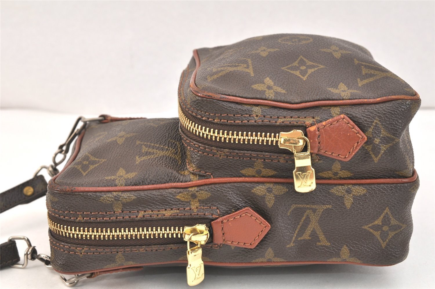Authentic Louis Vuitton Monogram Amazone Shoulder Cross Body Bag Old Model 3552K