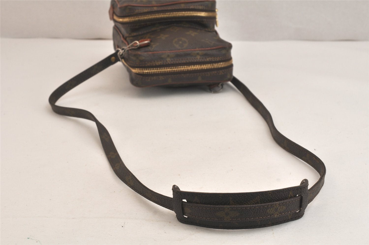 Authentic Louis Vuitton Monogram Amazone Shoulder Cross Body Bag Old Model 3552K