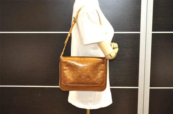 Auth Louis Vuitton Vernis Thompson Street Shoulder Bag Brown M91124 LV 3557I