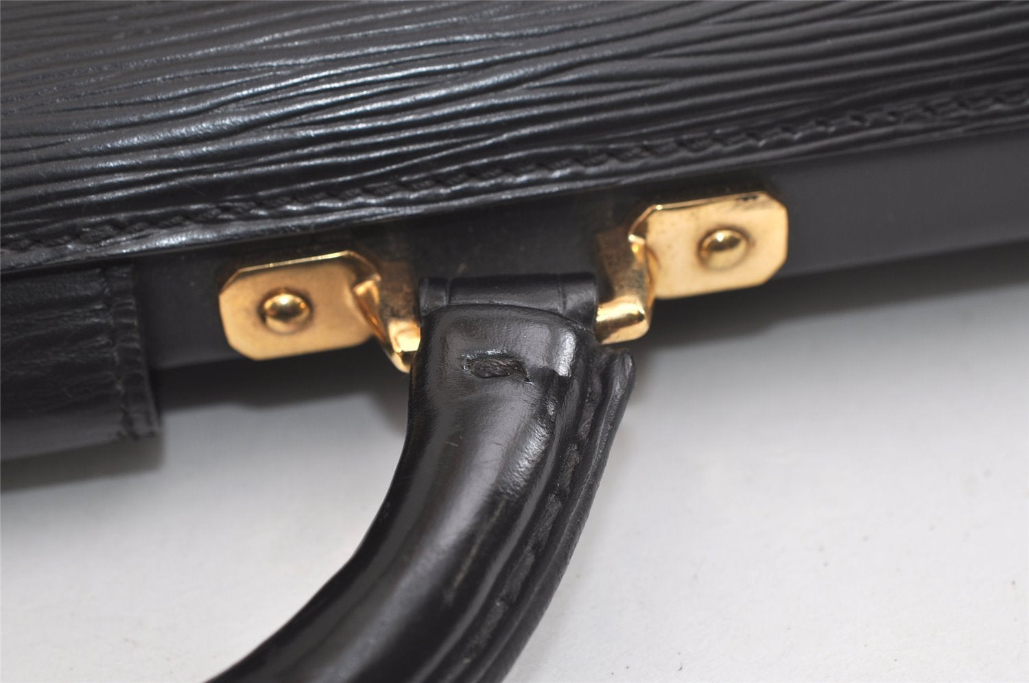 Authentic Louis Vuitton Epi Serviette Fermoir Briefcase M54352 Black LV 3557K